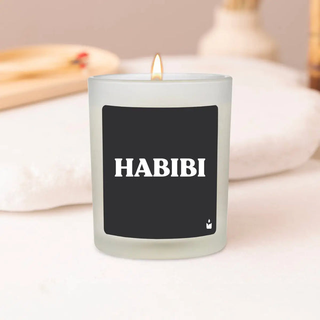 Duftkerze Weiss Woody HABIBI von ChattyCandles