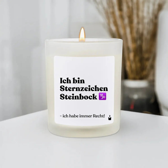 Duftkerze Weiss Woody Ich bin Sternzeichen Steinbock - ich habe immer Recht! von ChattyCandles