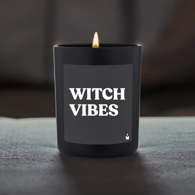 Duftkerze Schwarz Flowery WITCH VIBES von ChattyCandles