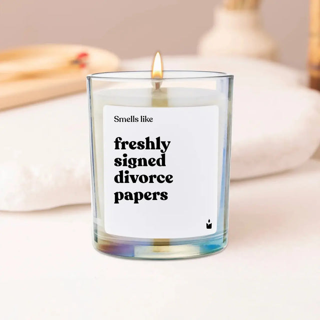 Duftkerze Rainbow Woody Smells like freshly signed divorce papers von ChattyCandles