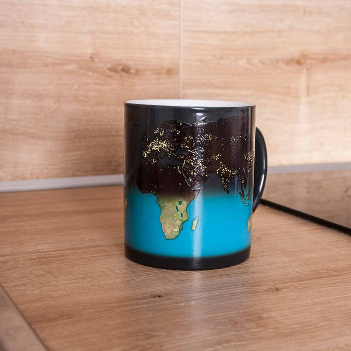 Tasse "Day & Night" - mit Farbwechsel von Mugs