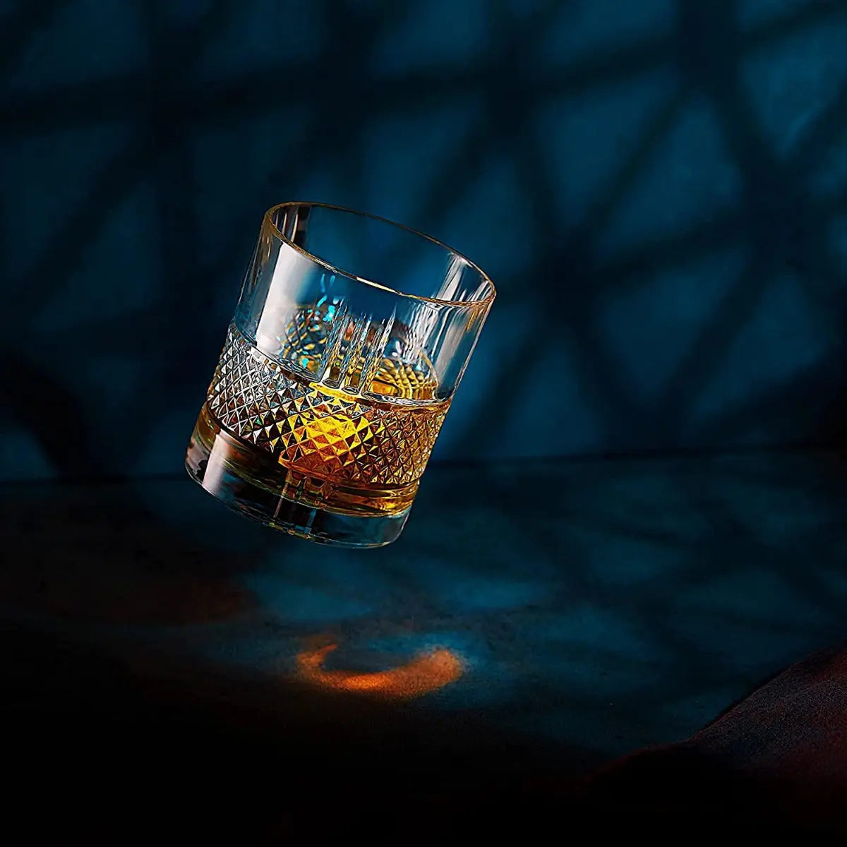 Reserve Whiskeyglas mit Kühlsteinen Geschenkset von ROCKS Whiskey Chilling Stones