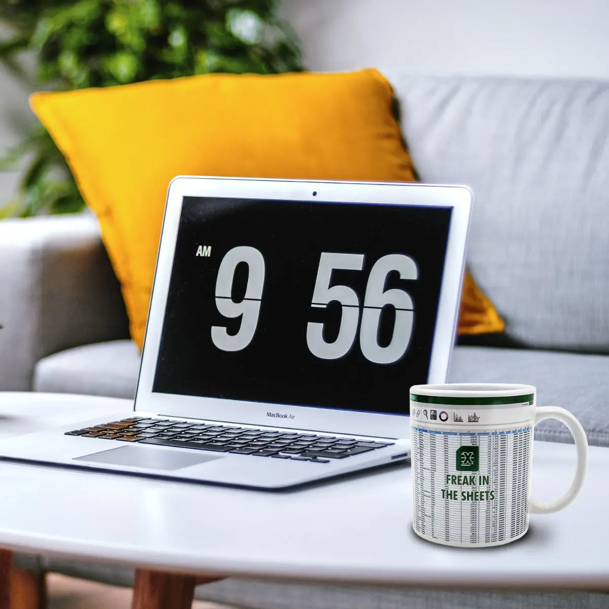 Tasse Freak in the Sheets von Mad Monkey