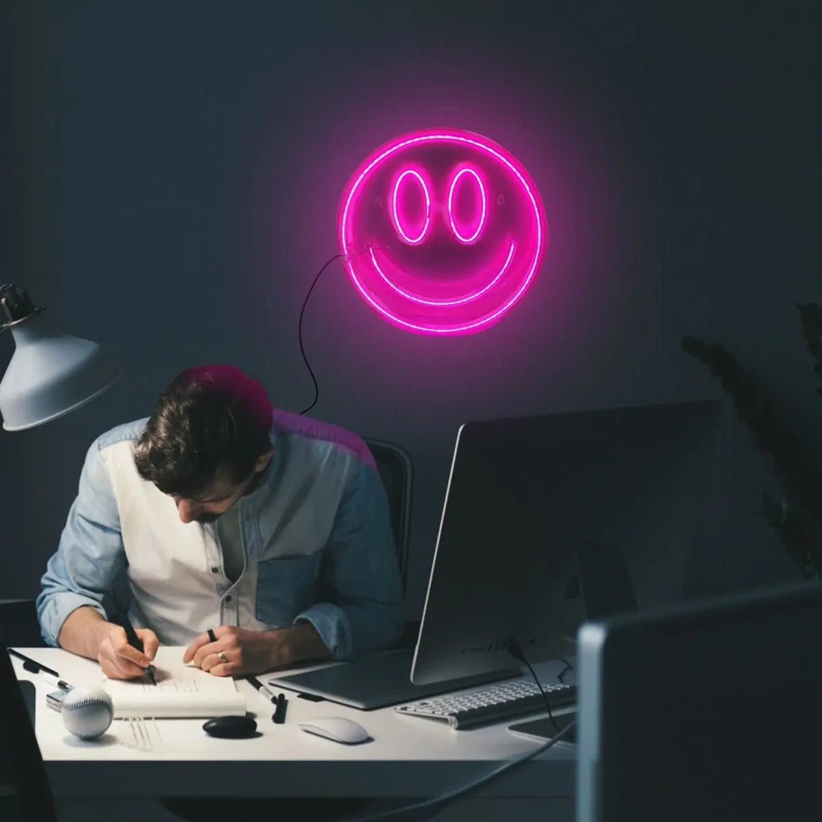 Smiley Face Lampe von Mad Monkey