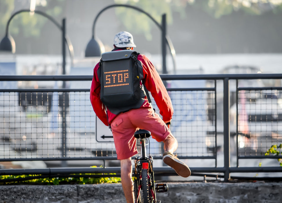 Rucksack mit Pixel-Display von Divoom