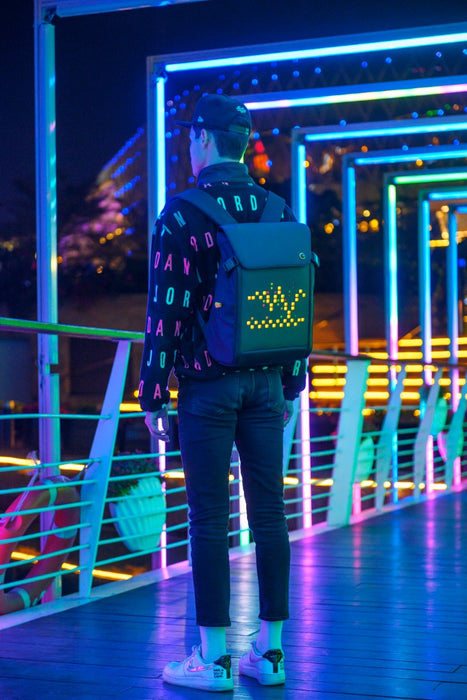 Rucksack mit Pixel-Display von Divoom