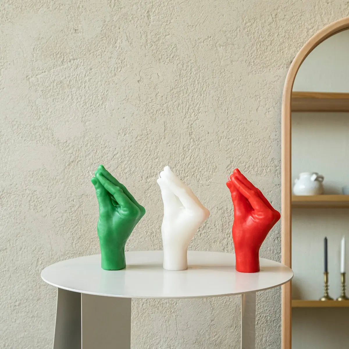 Italian Gesture Rot von Candle Hand