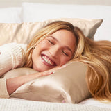 Satin Kissenbezug King Champagne von Kitsch