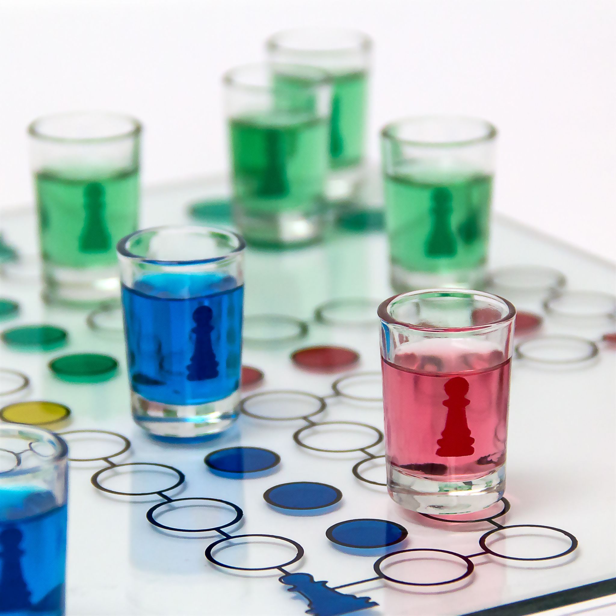 Drinking Ludo Spiel Grün-Rot-Transparent von Relaxdays