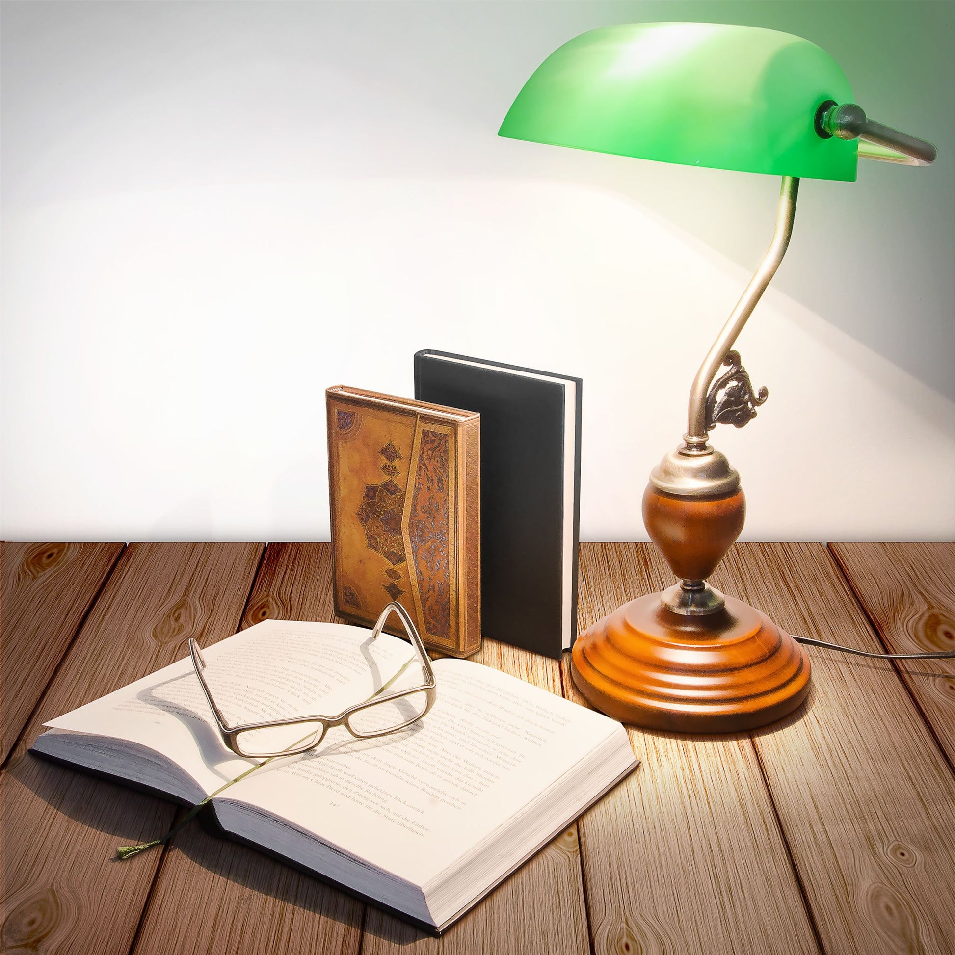 Bankerlampe JONES mit Holzfuss Braun-Dunkelgrün-Gold von Relaxdays