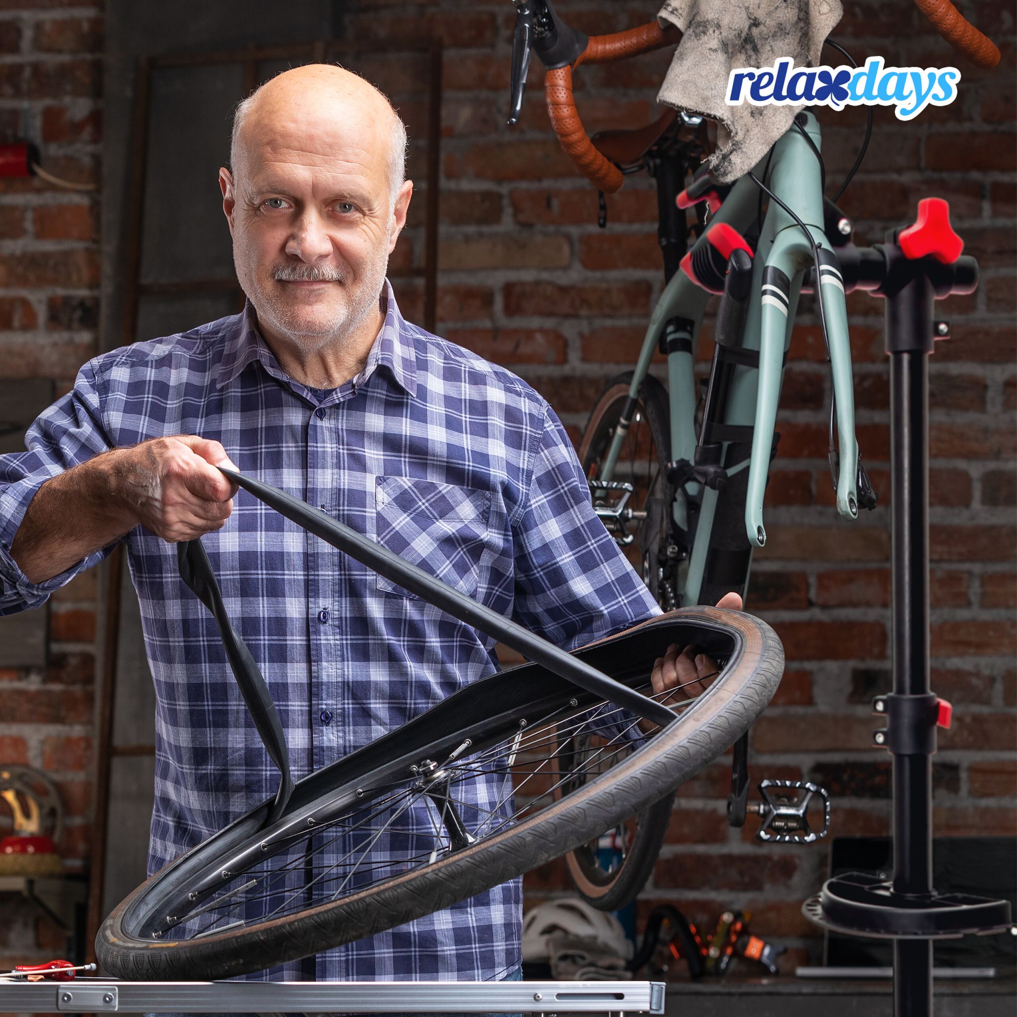 Fahrrad Montageständer bis 30 kg Schwarz von Relaxdays