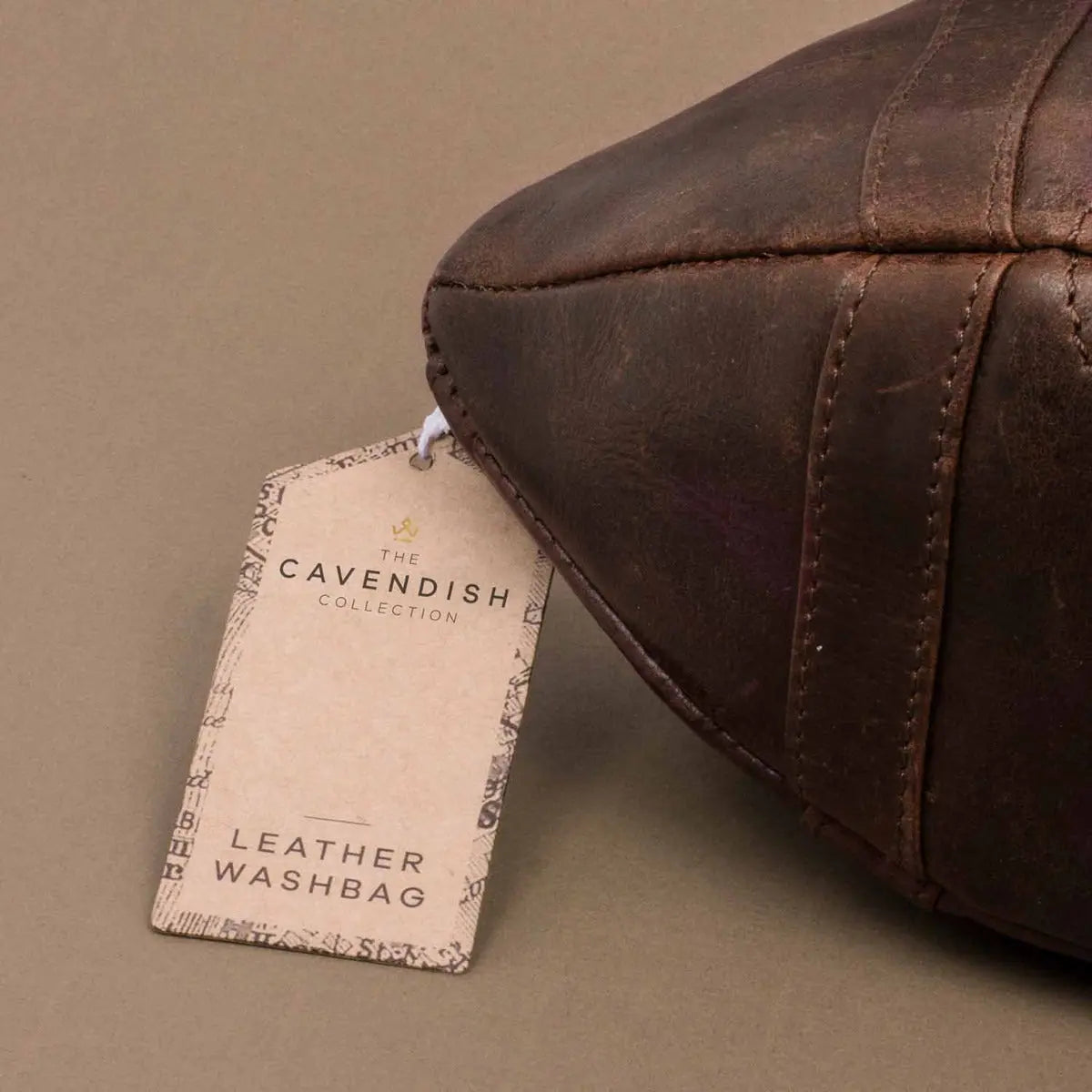 Kulturtasche aus Echtleder American Football von Cavendish