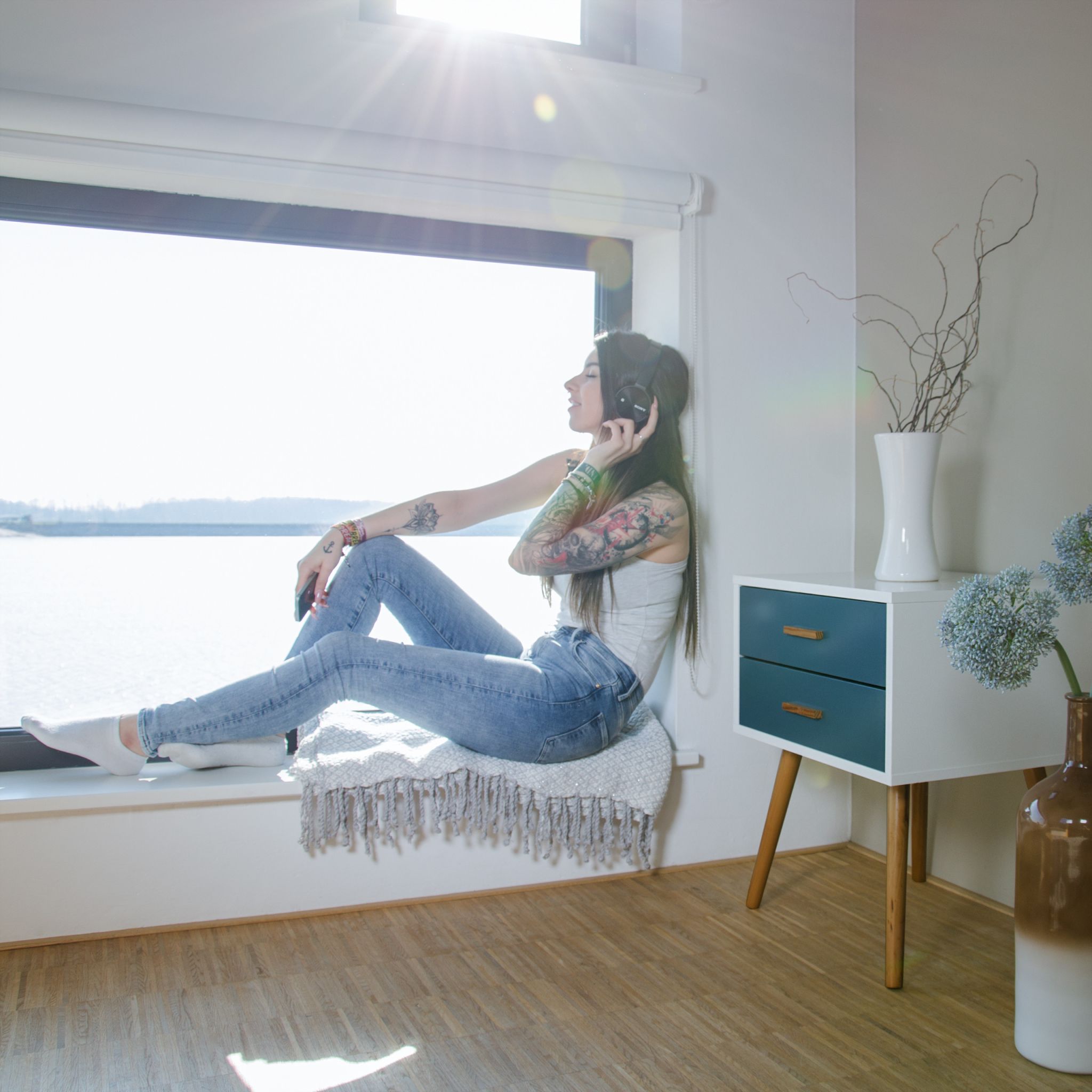 Beistellschrank Retro Weiss-Hellbraun-Türkis von Relaxdays