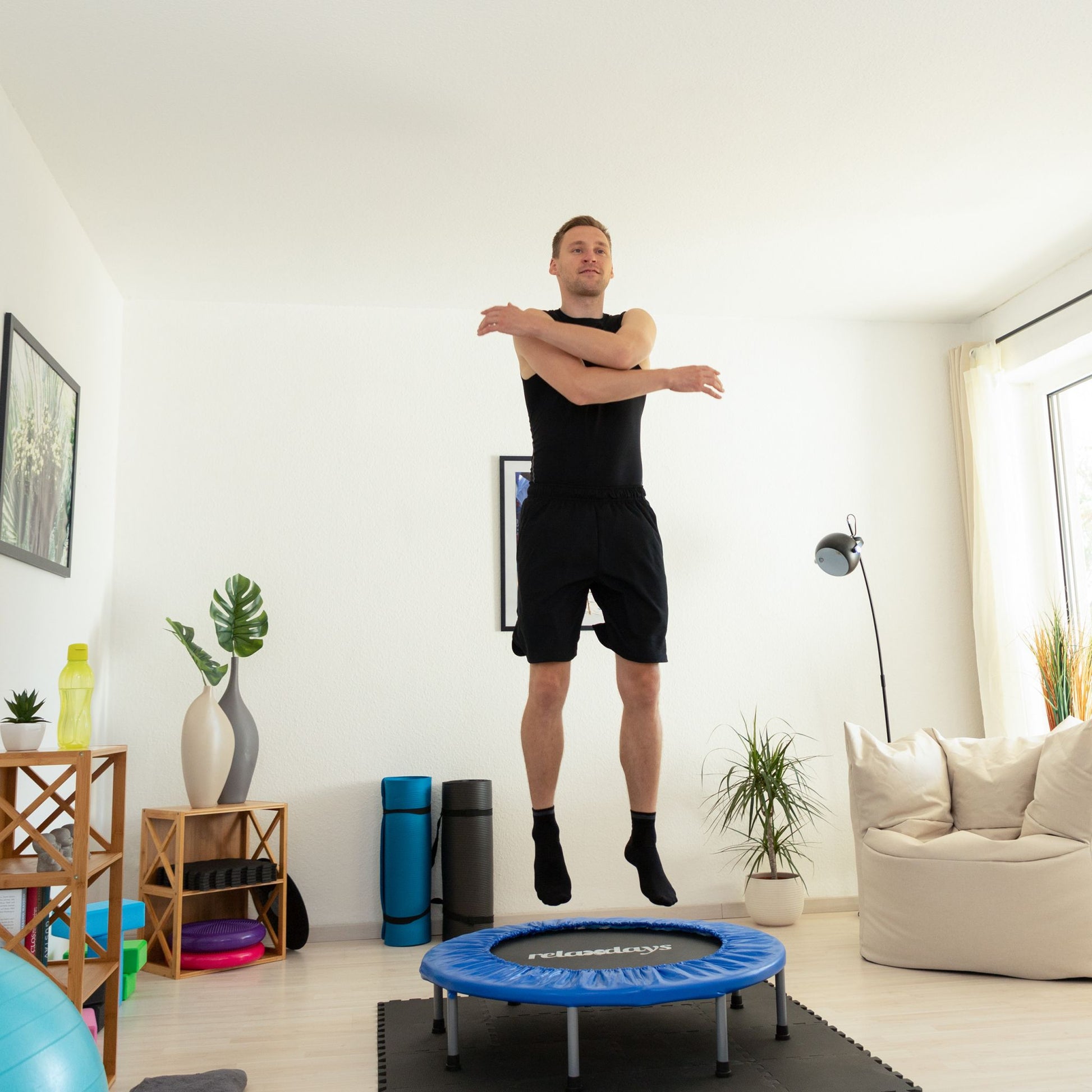 Trampolin faltbar Indoor Dunkelblau-Schwarz-Grau von Relaxdays