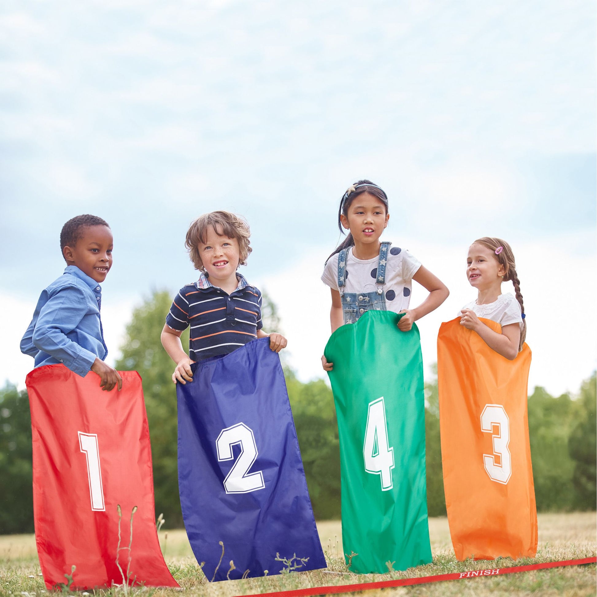 Hüpfsäcke für Kinder 4er-Set Blau-Grün-Rot von Relaxdays