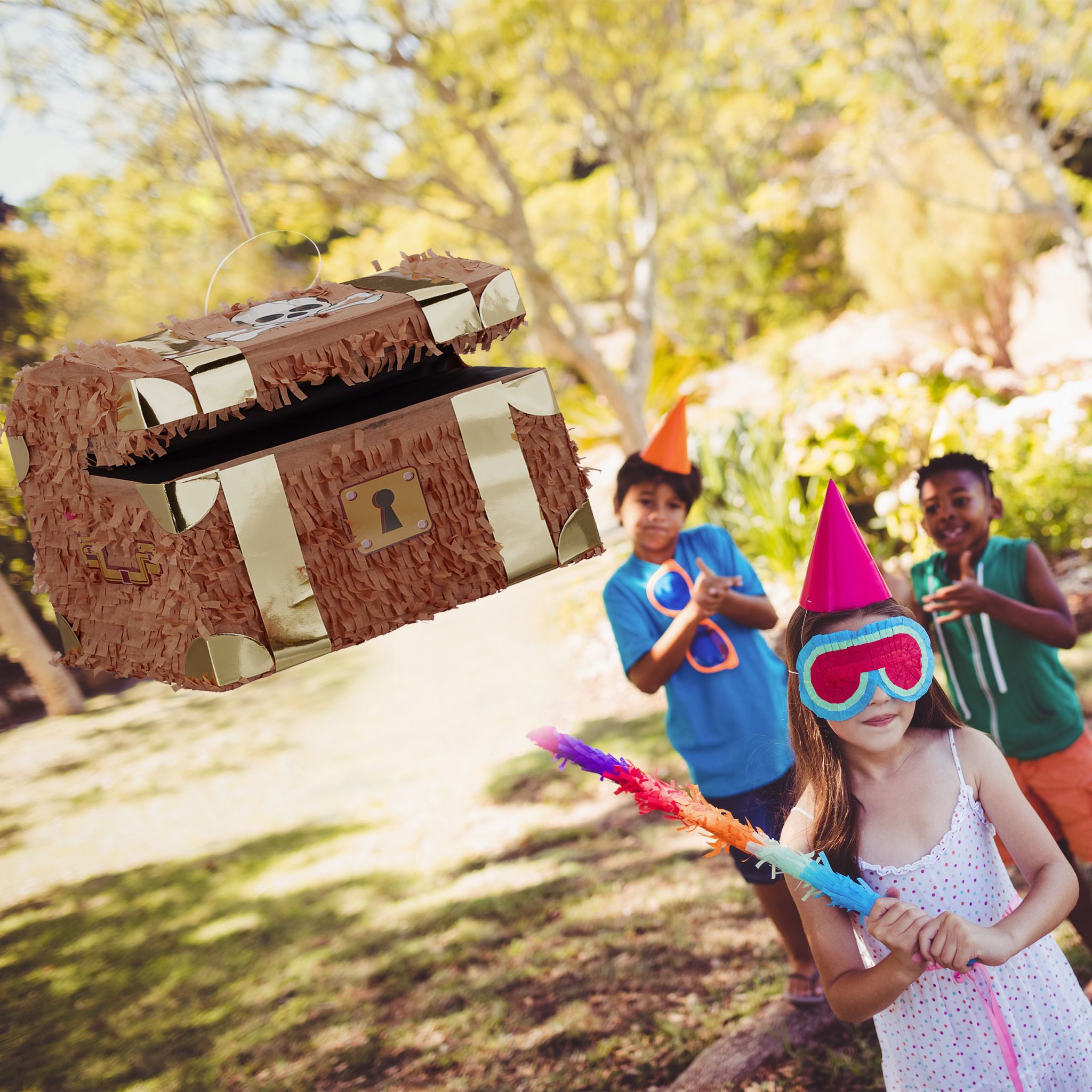 Pinata Schatzkiste Weiss-Braun-Gold von Relaxdays