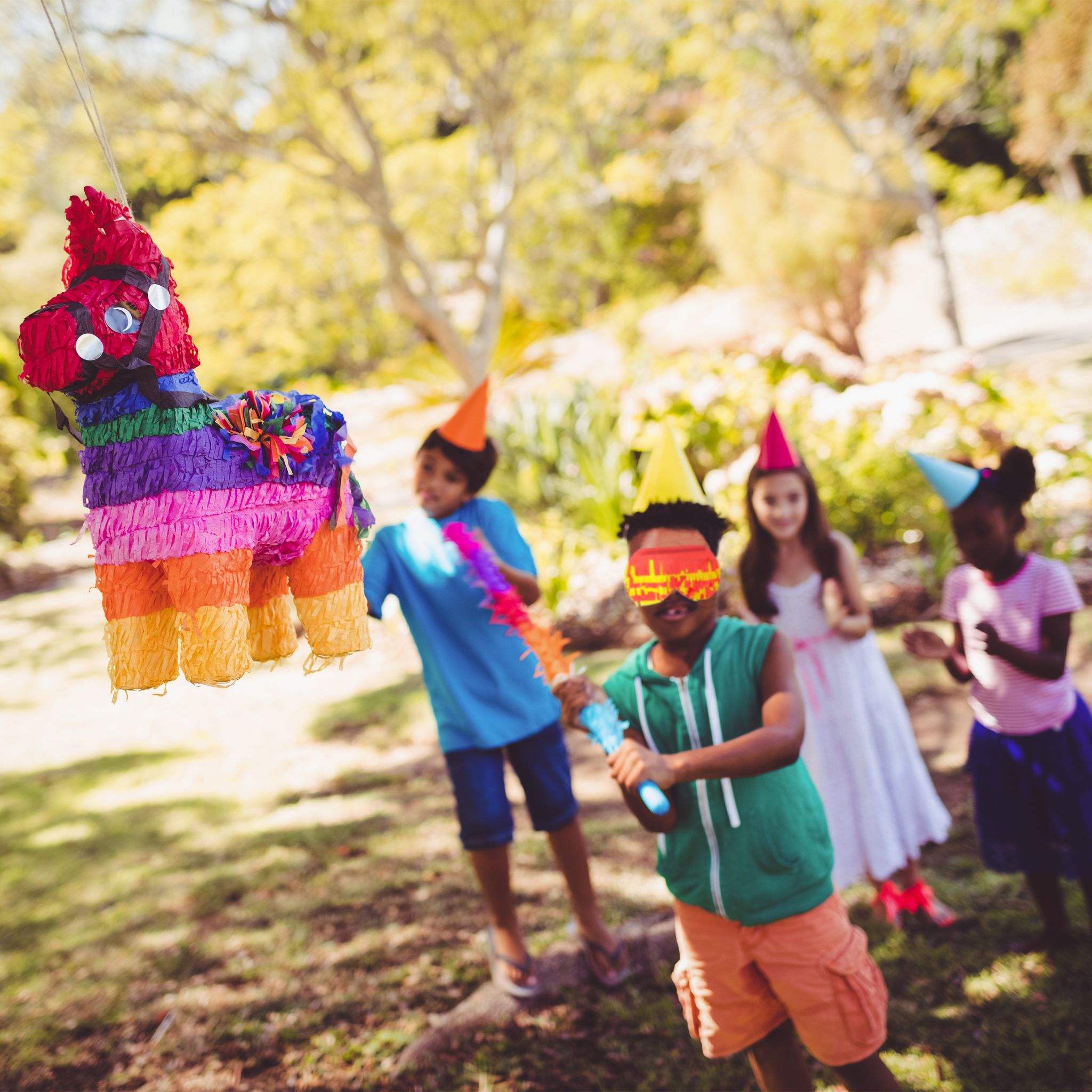 Pinata Zubehör Set Gelb-Grün-Rot von Relaxdays