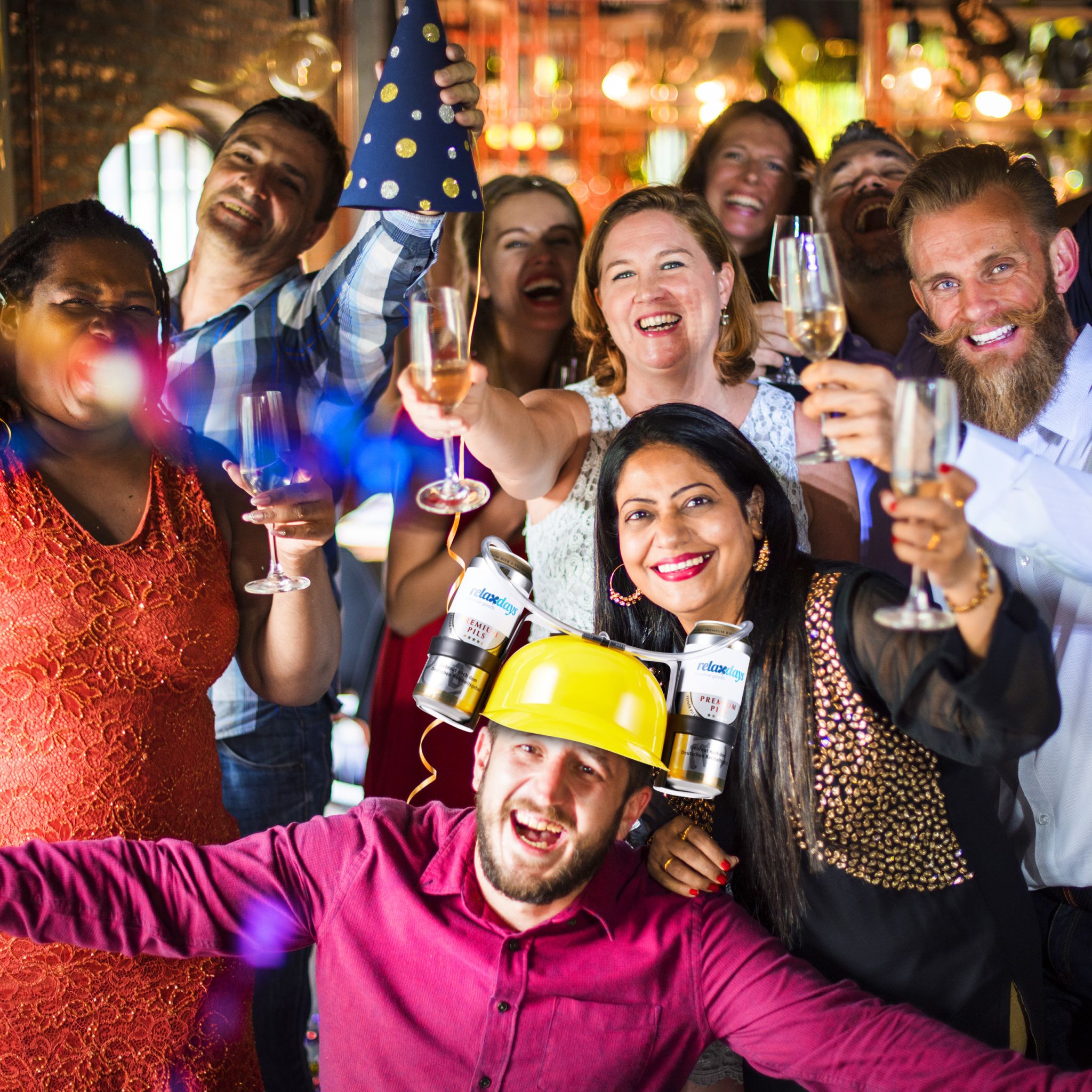 Party Trinkhelm Gelb-Schwarz-Transparent von Relaxdays
