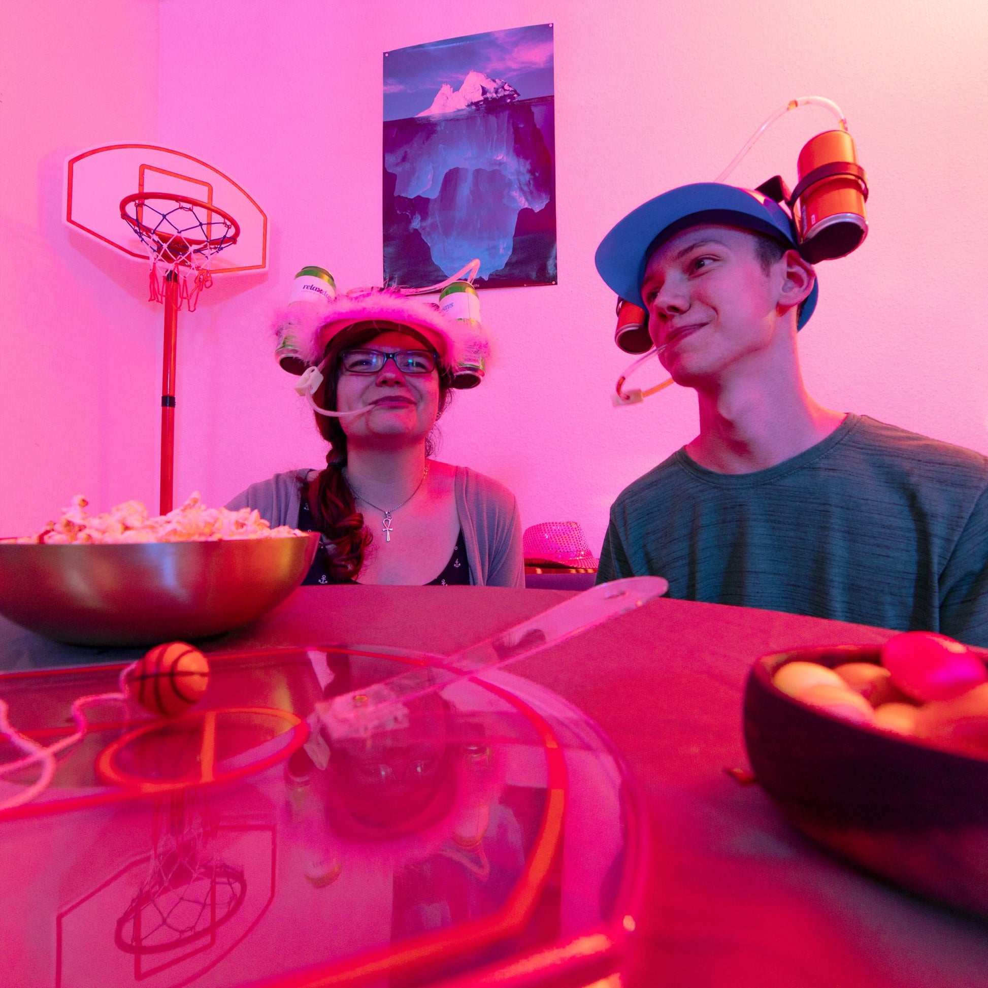 Party Trinkhelm Gelb-Schwarz-Transparent von Relaxdays