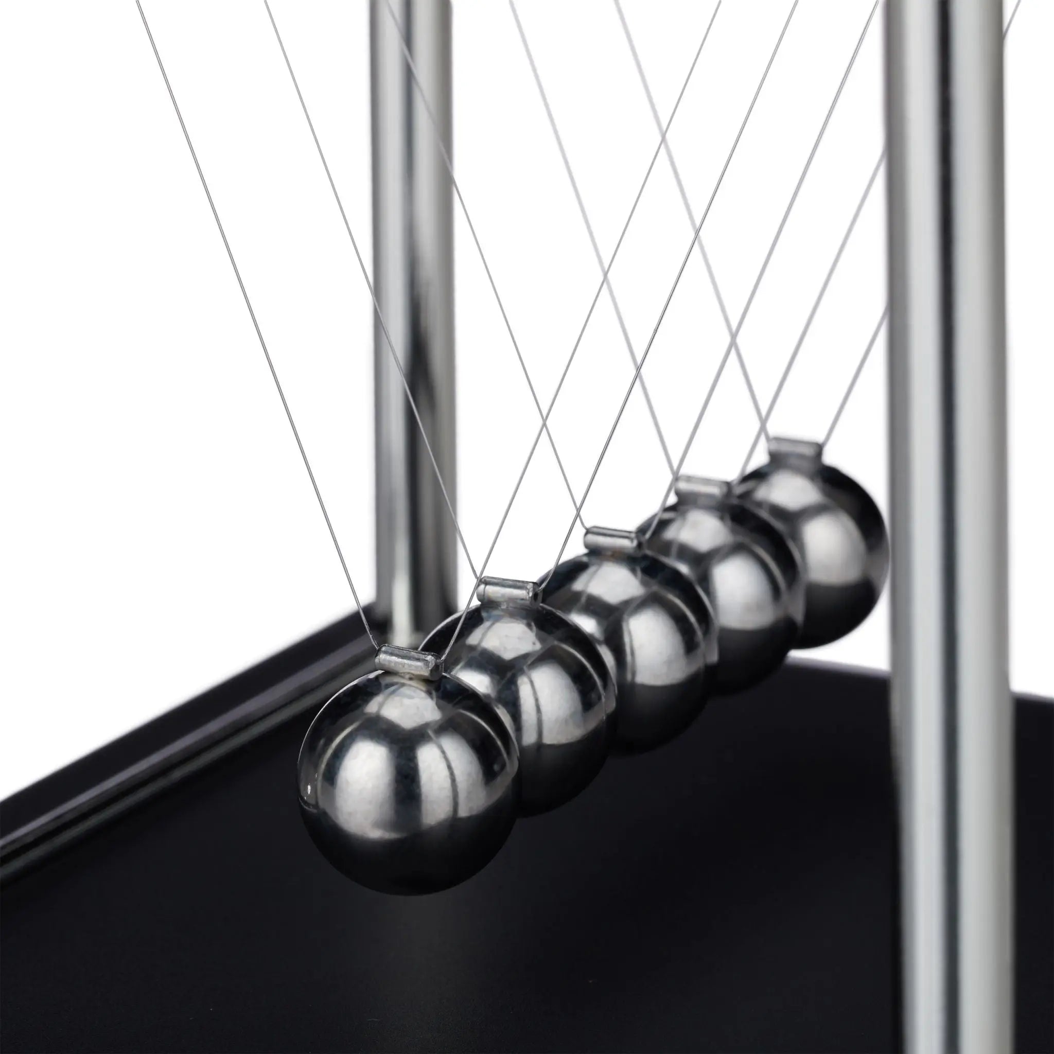 Newton Pendel Kugelstosspendel Schwarz-Silber von Relaxdays