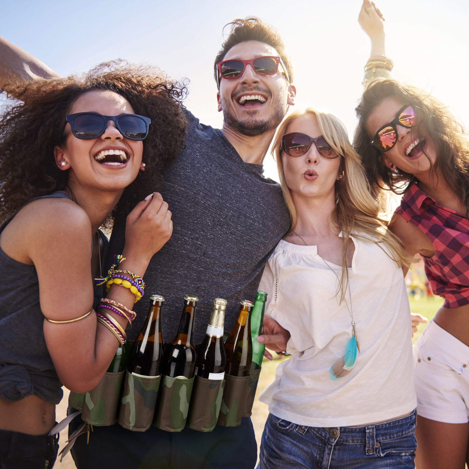 Biergürtel für 6 Dosen & Flaschen Dunkelbraun-Schwarz von Relaxdays