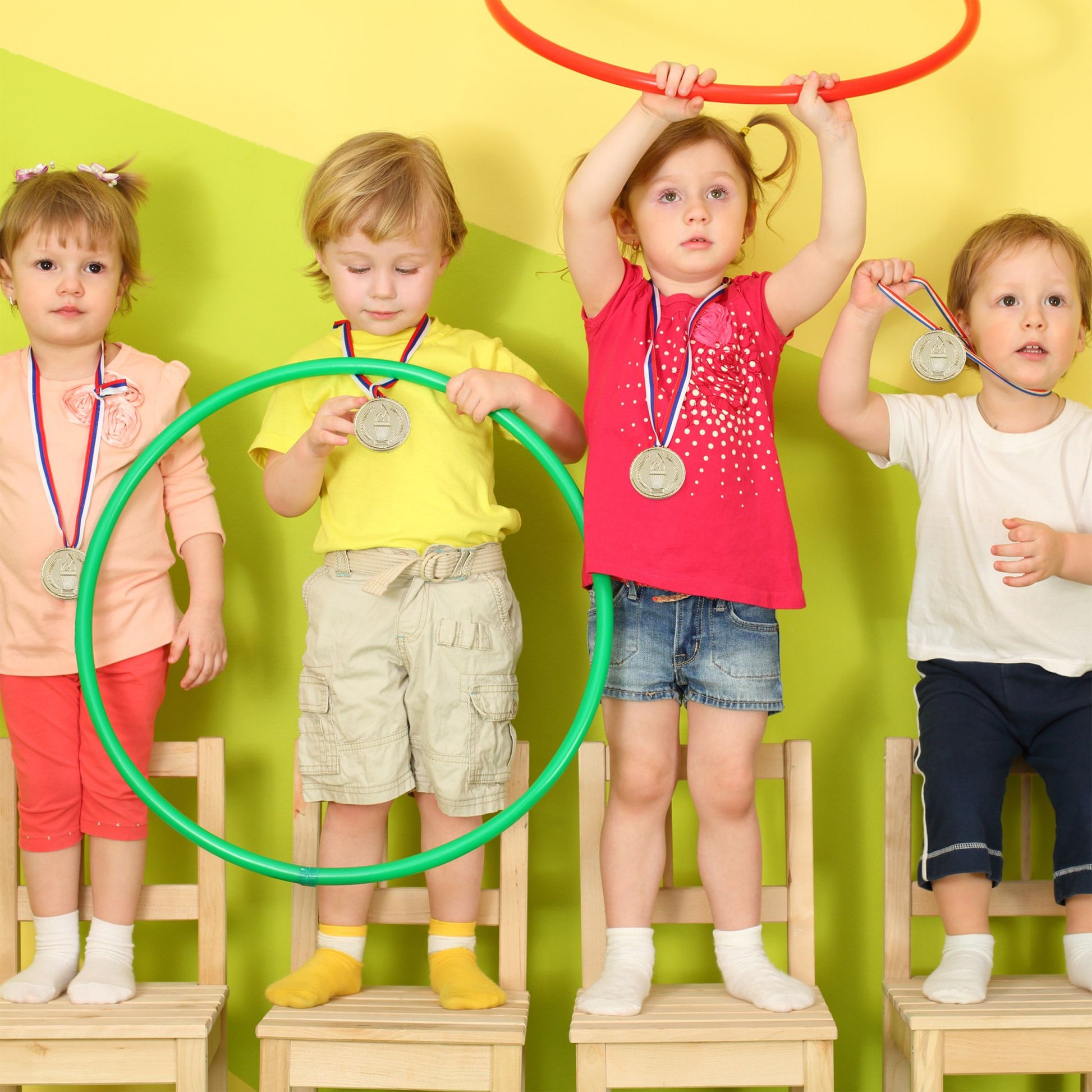 Goldmedaillen für Kinder 12er-Set Blau-Gold-Rot von Relaxdays