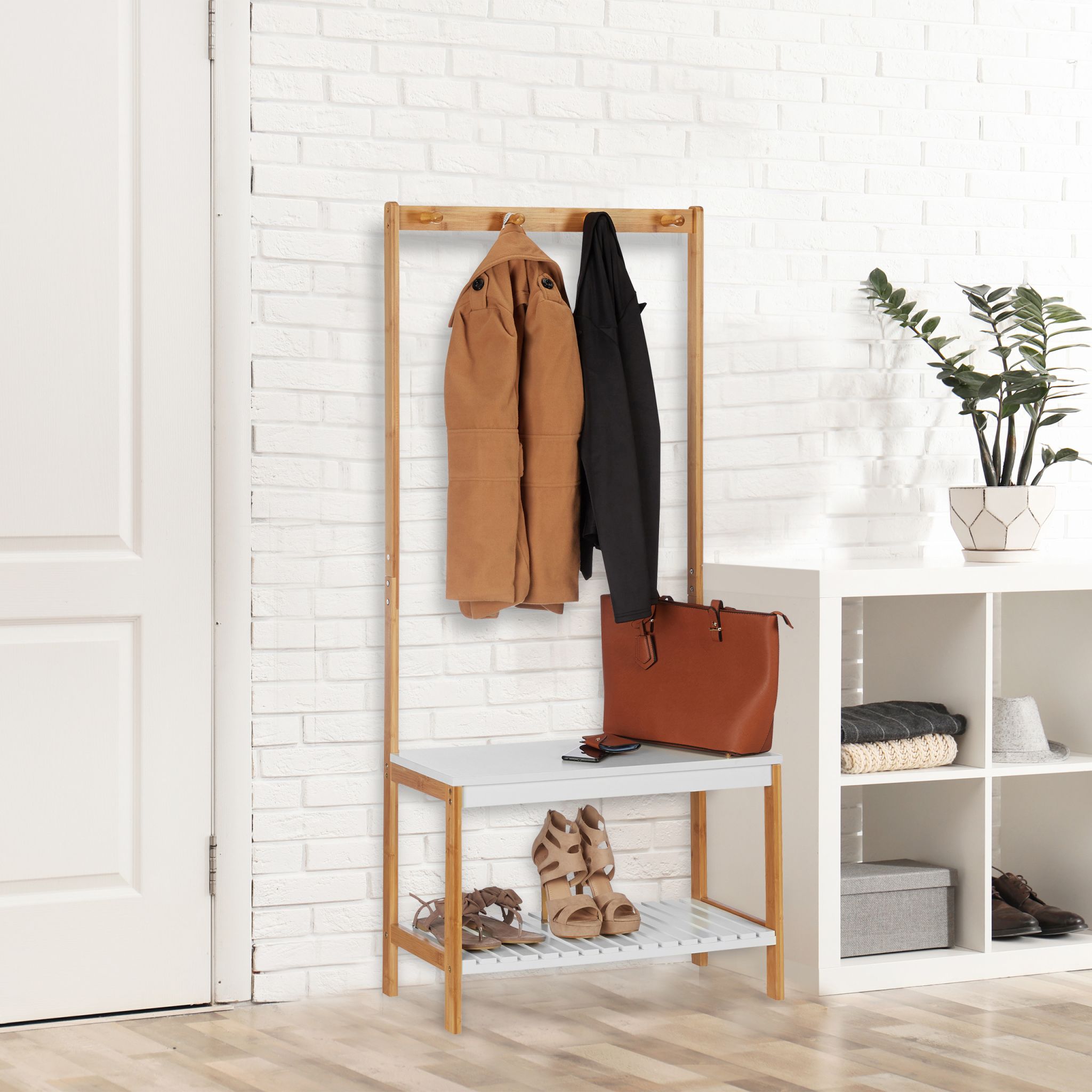 Garderobenständer mit Schuhregal Weiss-Hellbraun von Relaxdays