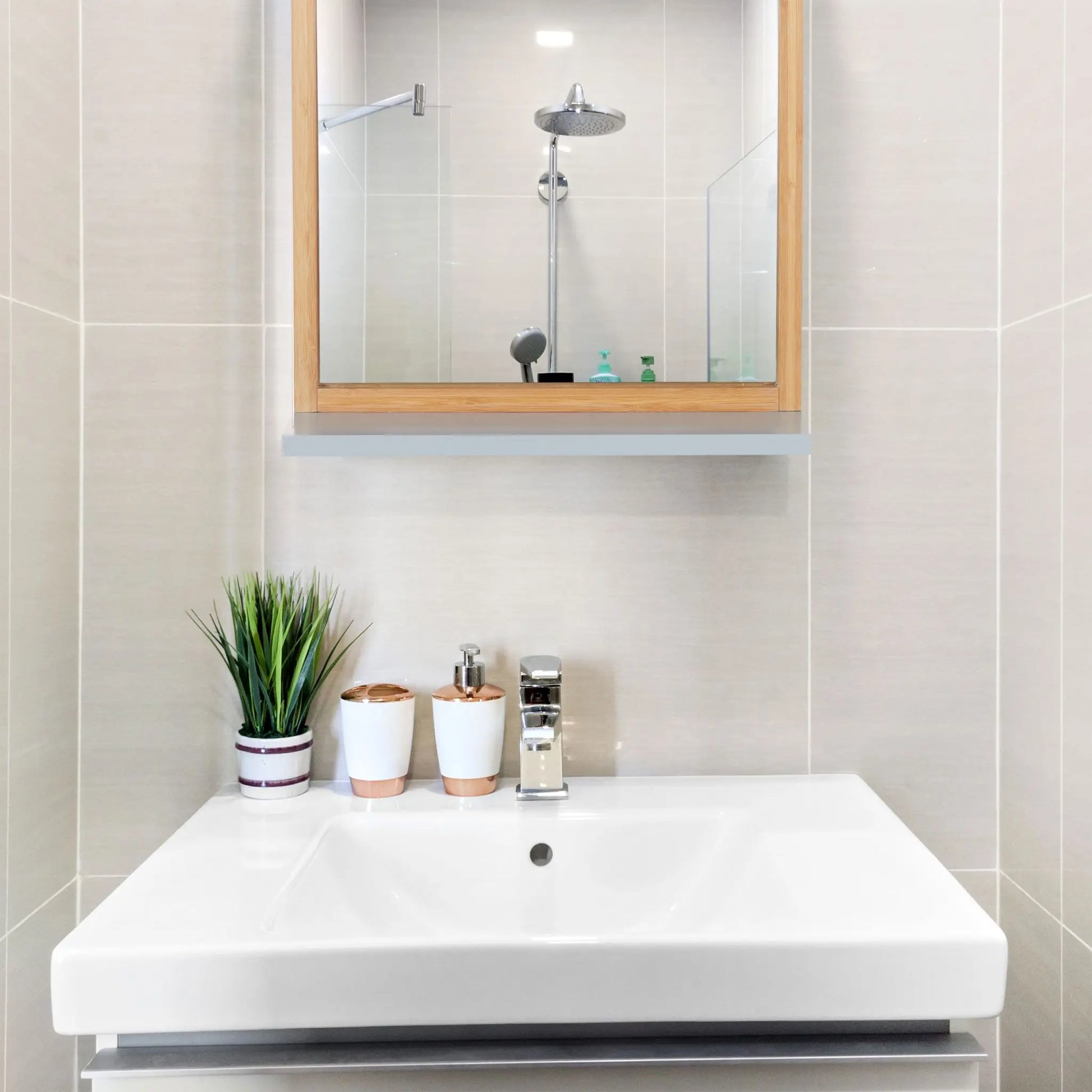 Wandspiegel mit Ablage Hellbraun-Silber-Grau von Relaxdays