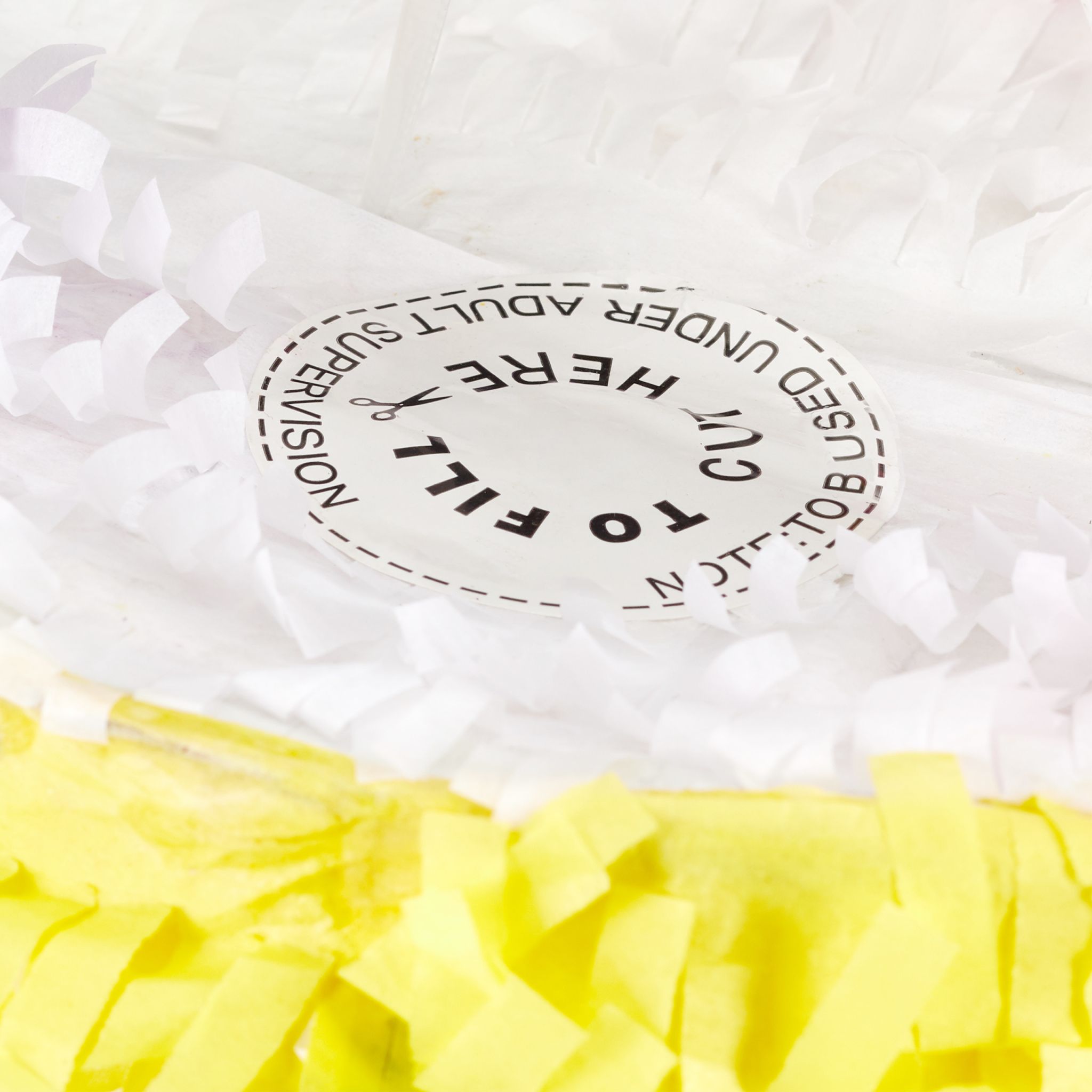 Pinata Geburtstag Torte Weiss-Gelb-Lila von Relaxdays