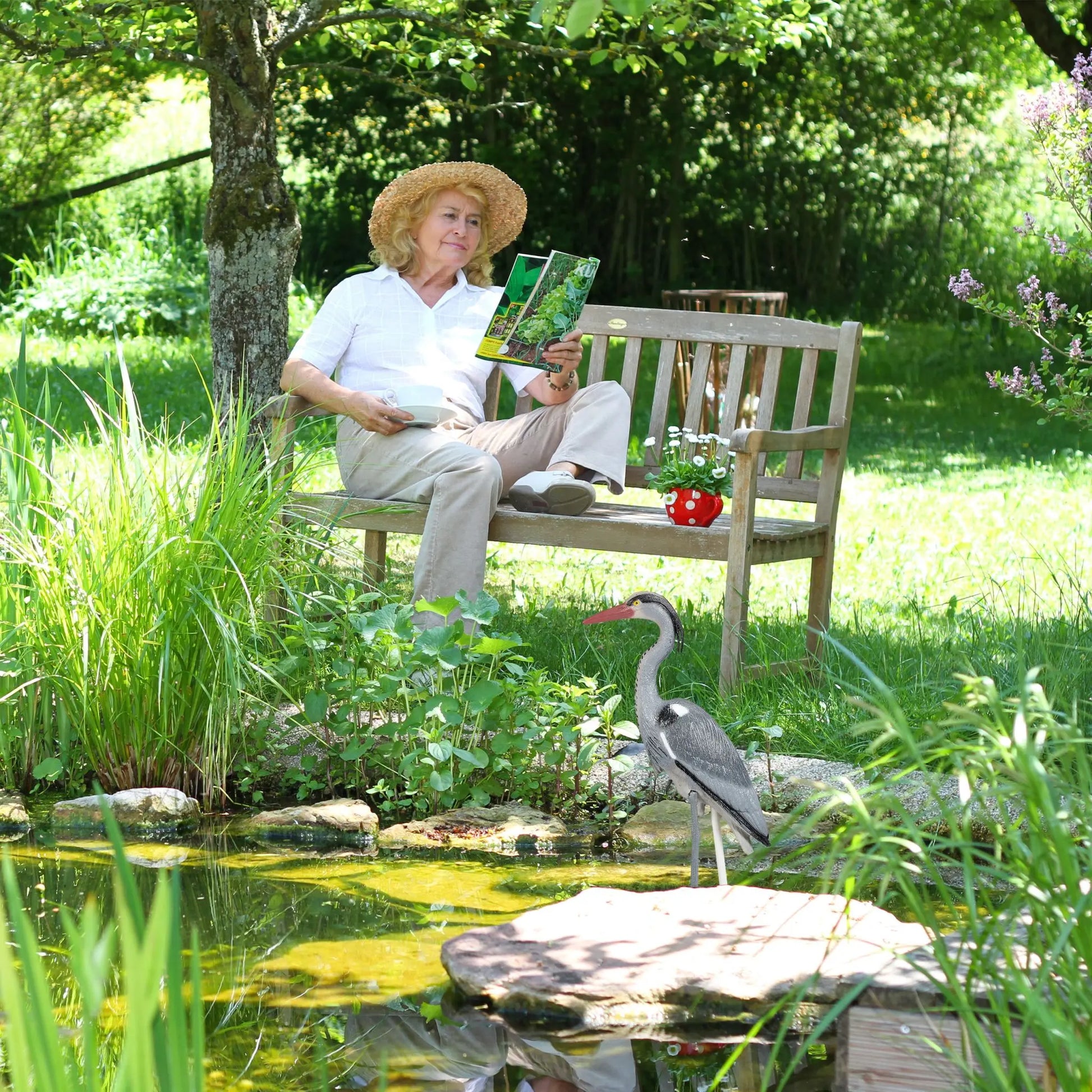 Gartenfigur Reiher Rot-Schwarz-Grau von Relaxdays