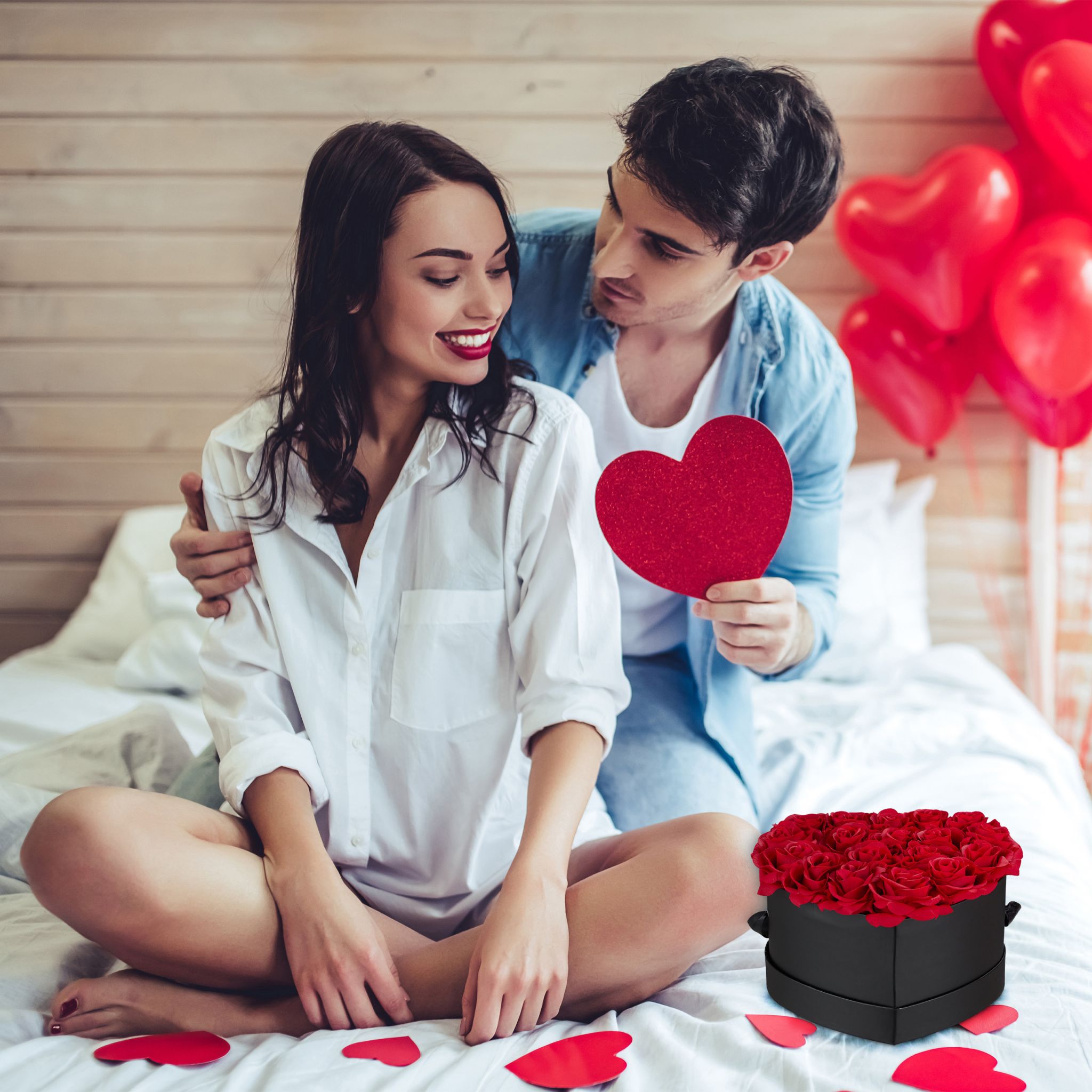 Rosenbox Herz 18 Rosen Rot-Schwarz von Relaxdays