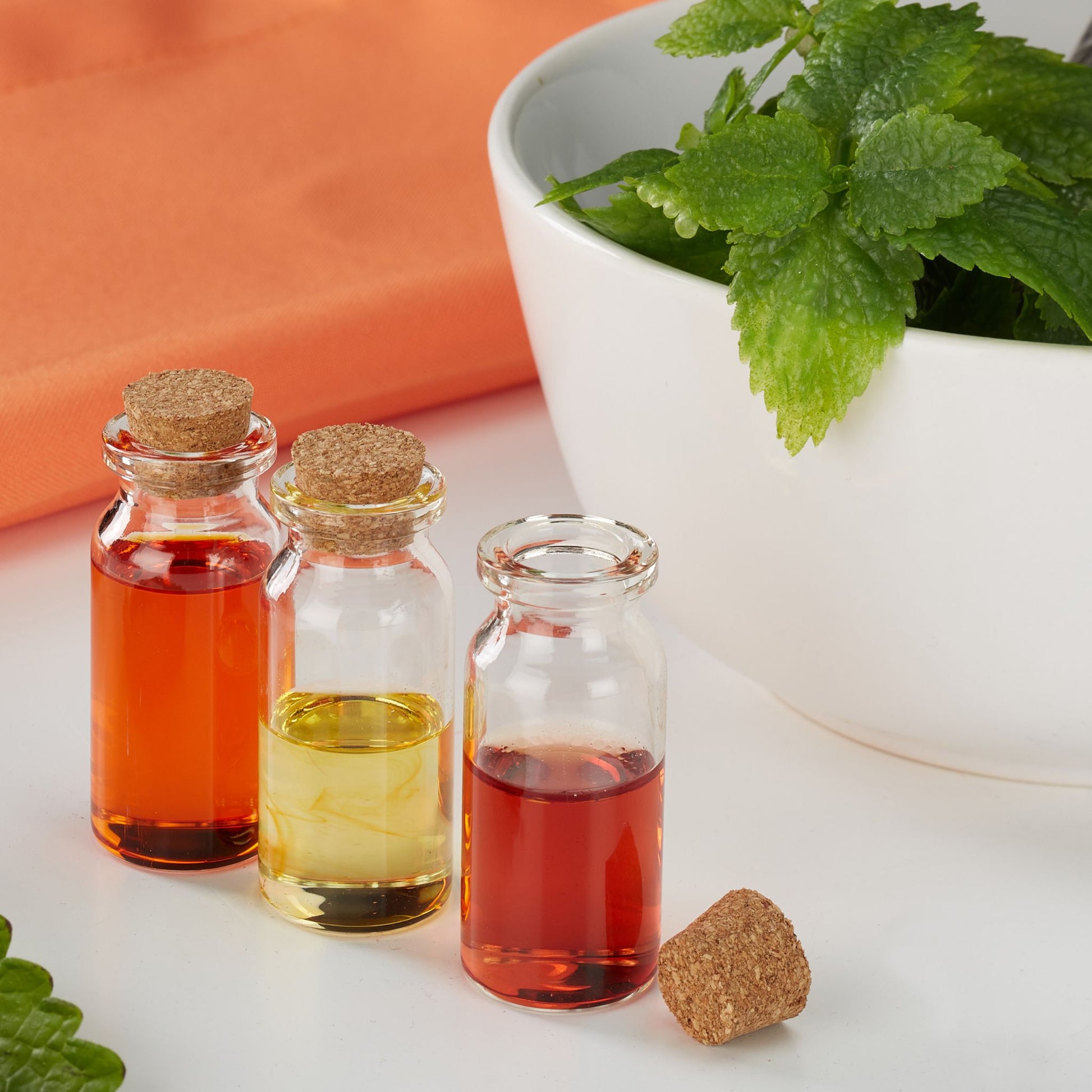 Mini Glasfläschchen mit Korken 60er-Set Braun-Transparent von Relaxdays