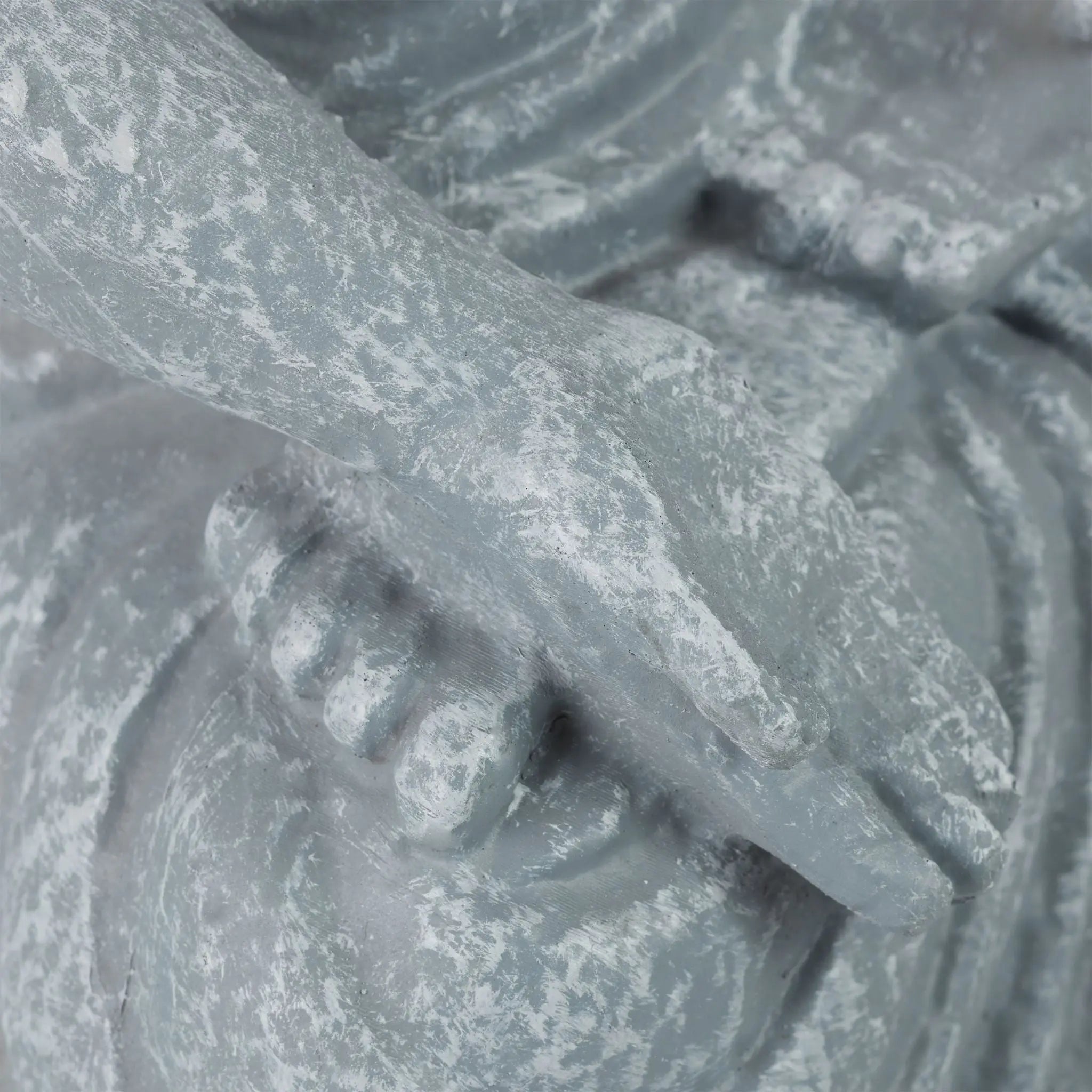 Buddha Figur sitzend 30cm Grau von Relaxdays