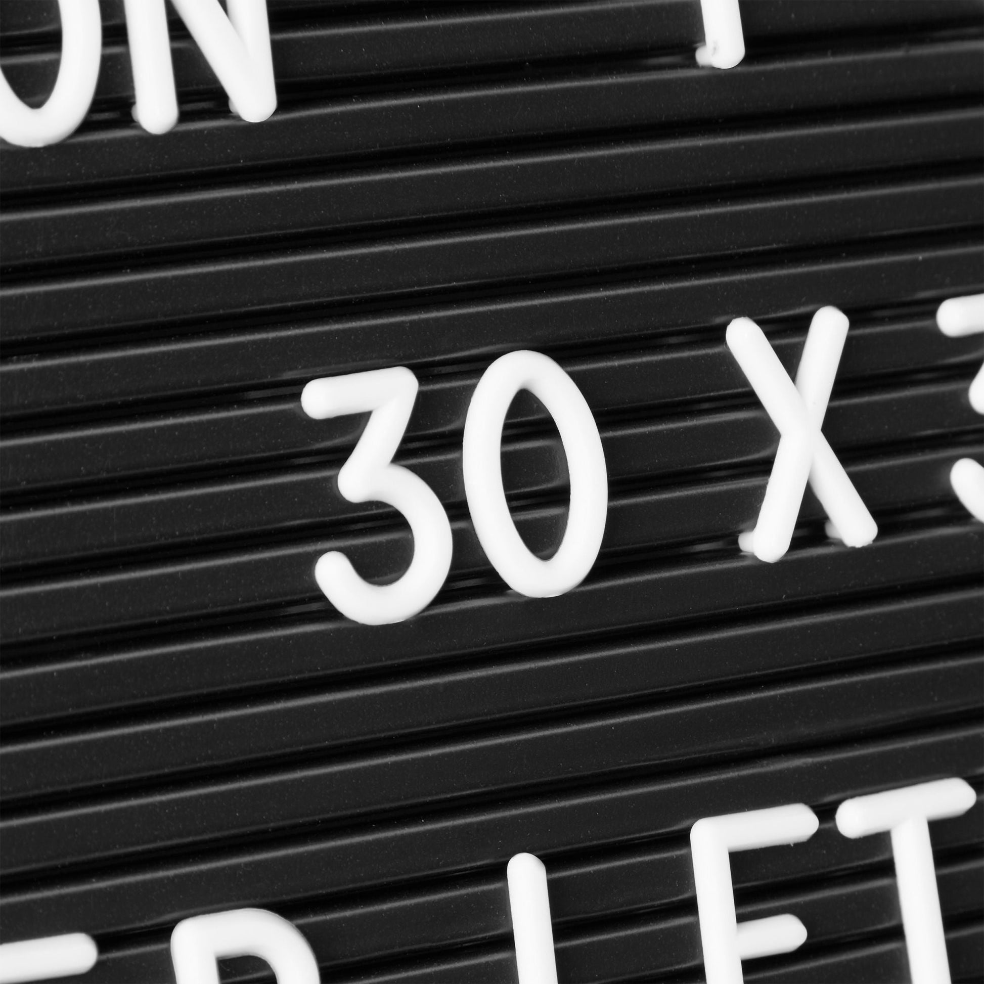 Letterboard 30 x 45cm Schwarz-Silber von Relaxdays