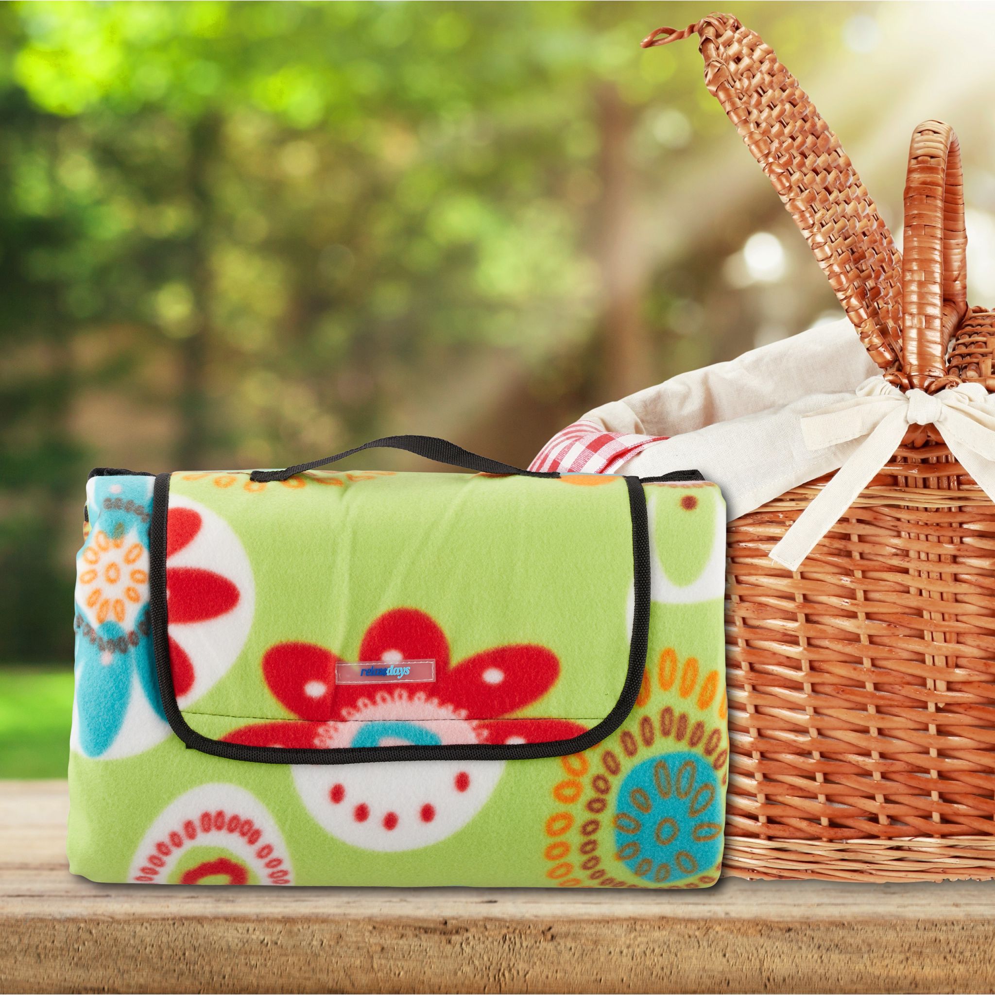 Picknickdecke Blumen Grün-Hellblau-Rot von Relaxdays