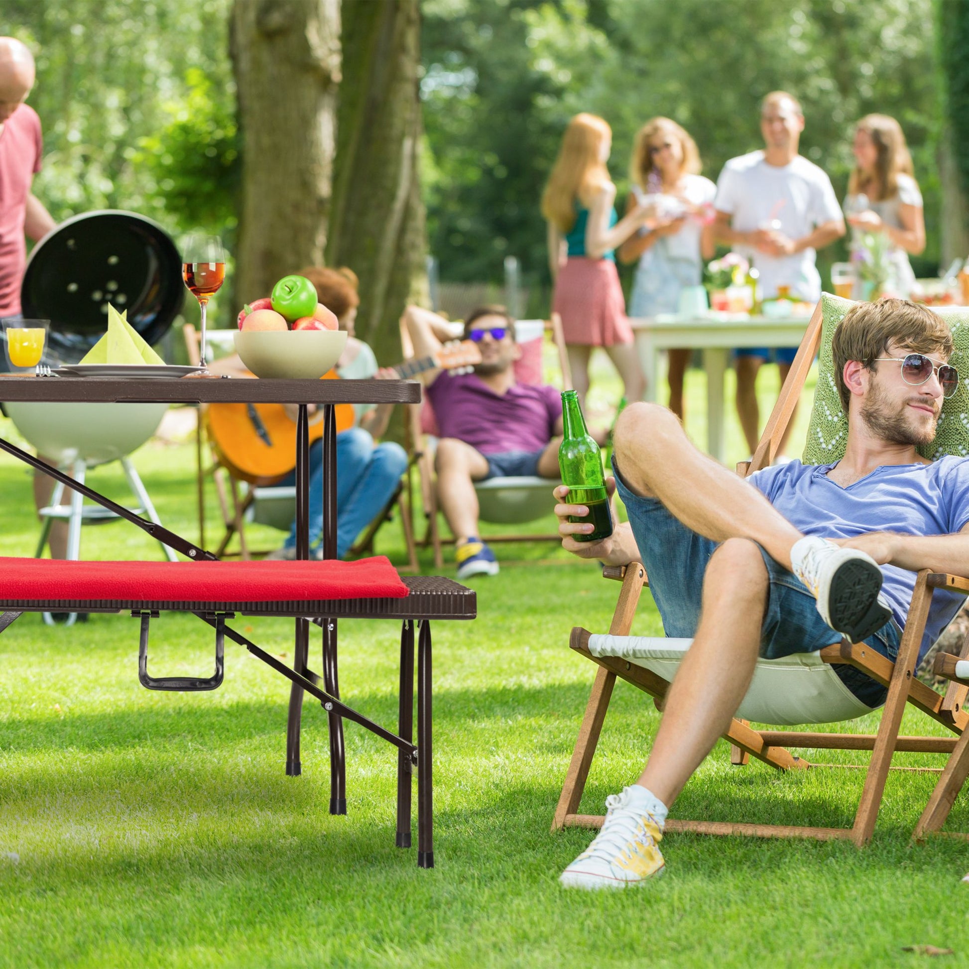 Klappbarer Gartentisch Holzoptik Braun-Schwarz von Relaxdays