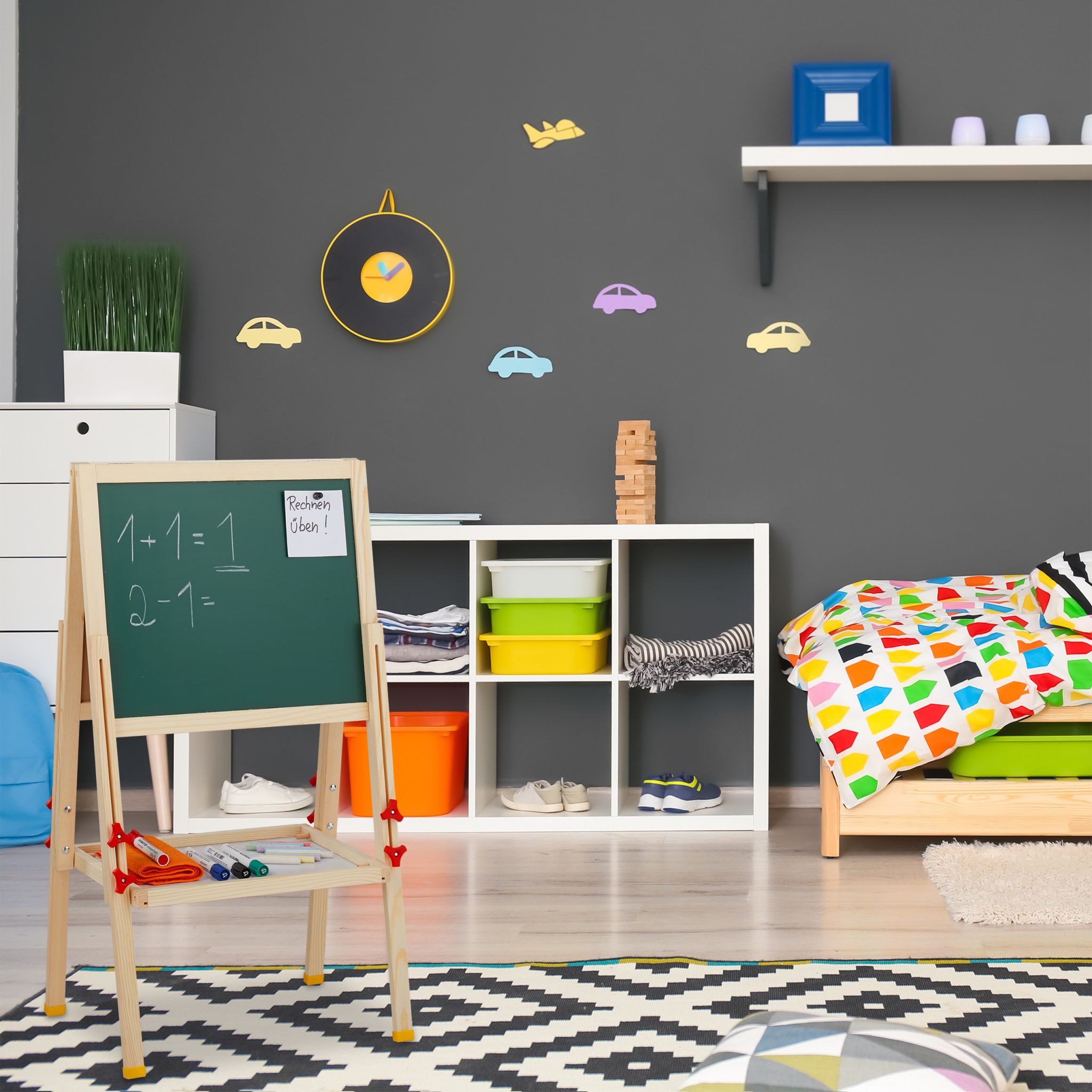 Standtafel für Kinder höhenverstellbar Weiss-Dunkelgrün-Hellbraun von guteszeug.ch