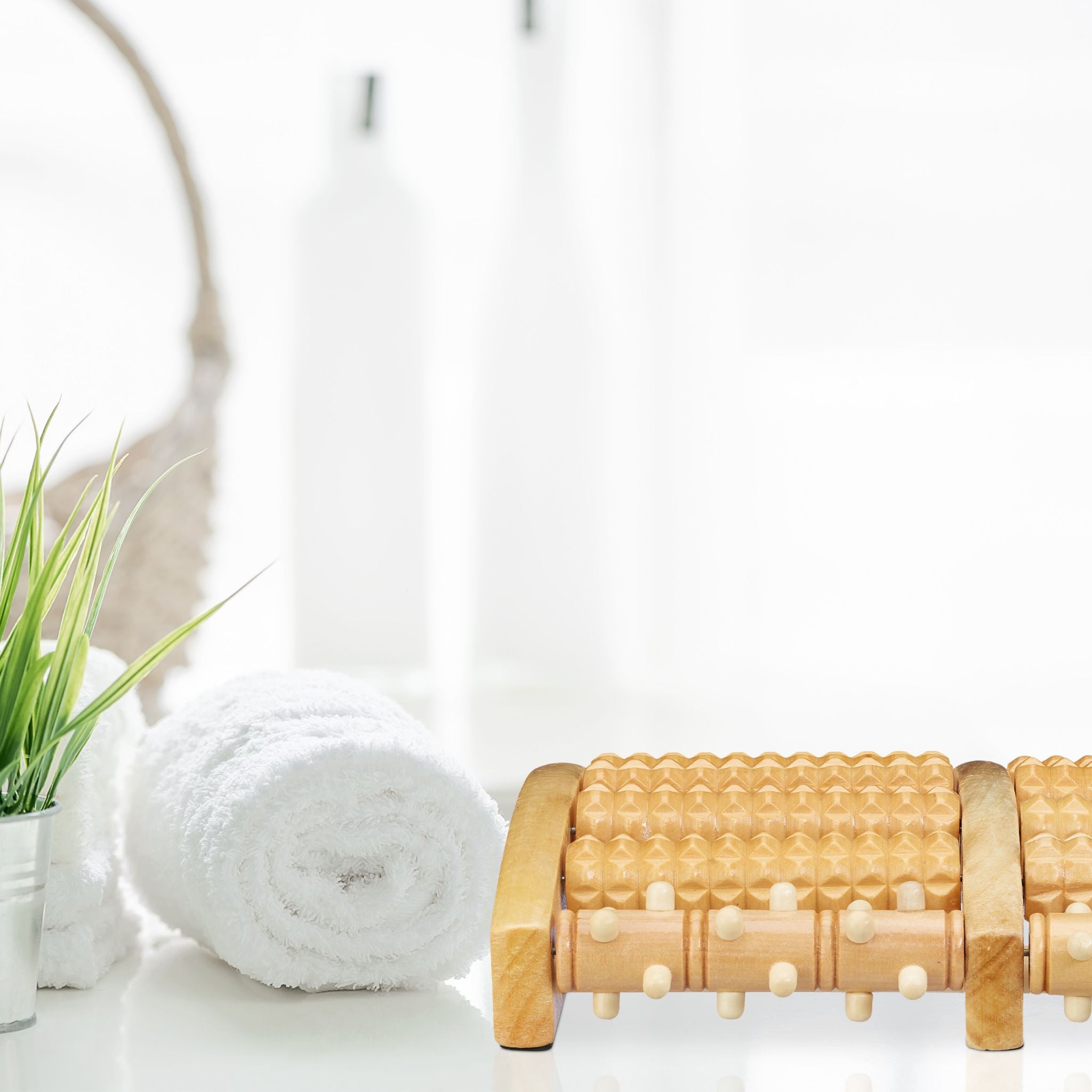 Fussmassageroller Holz Hellbraun von Relaxdays