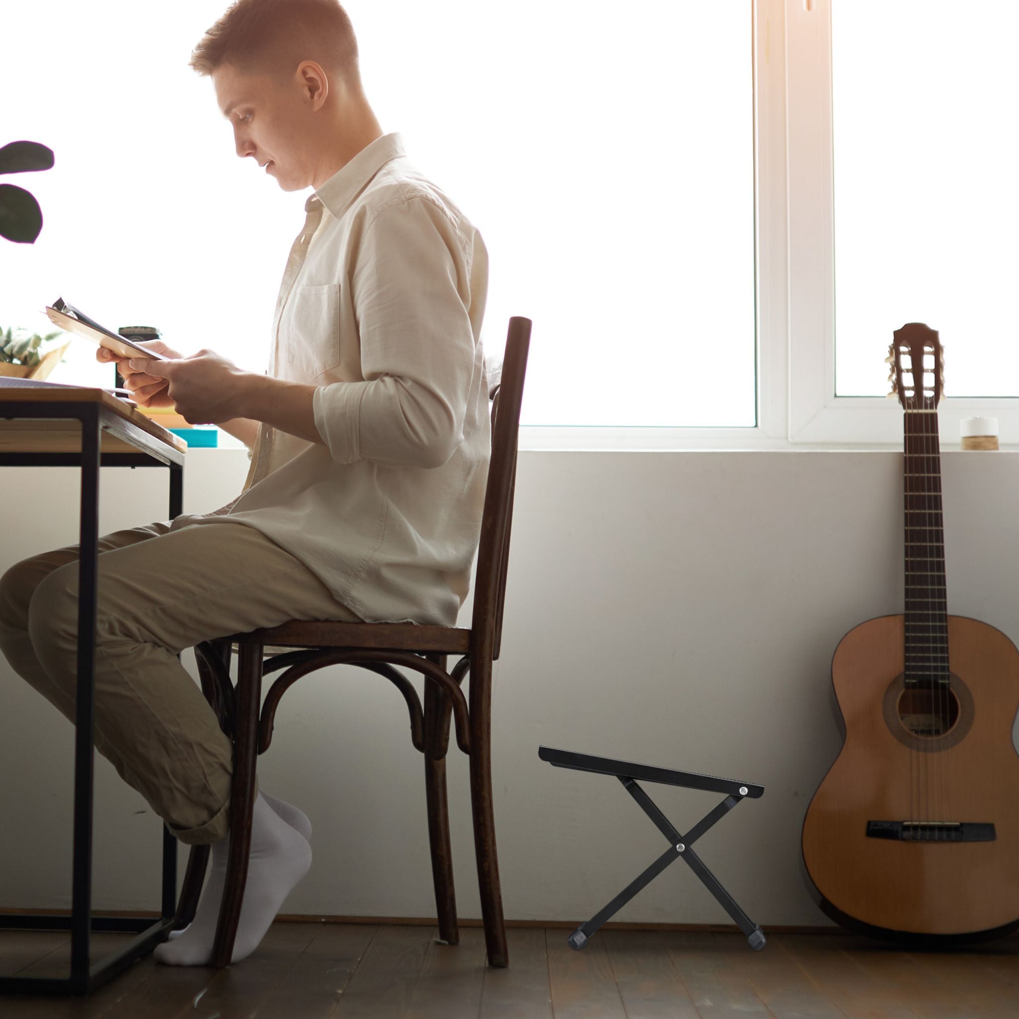 Fussbank Gitarre Schwarz von Relaxdays