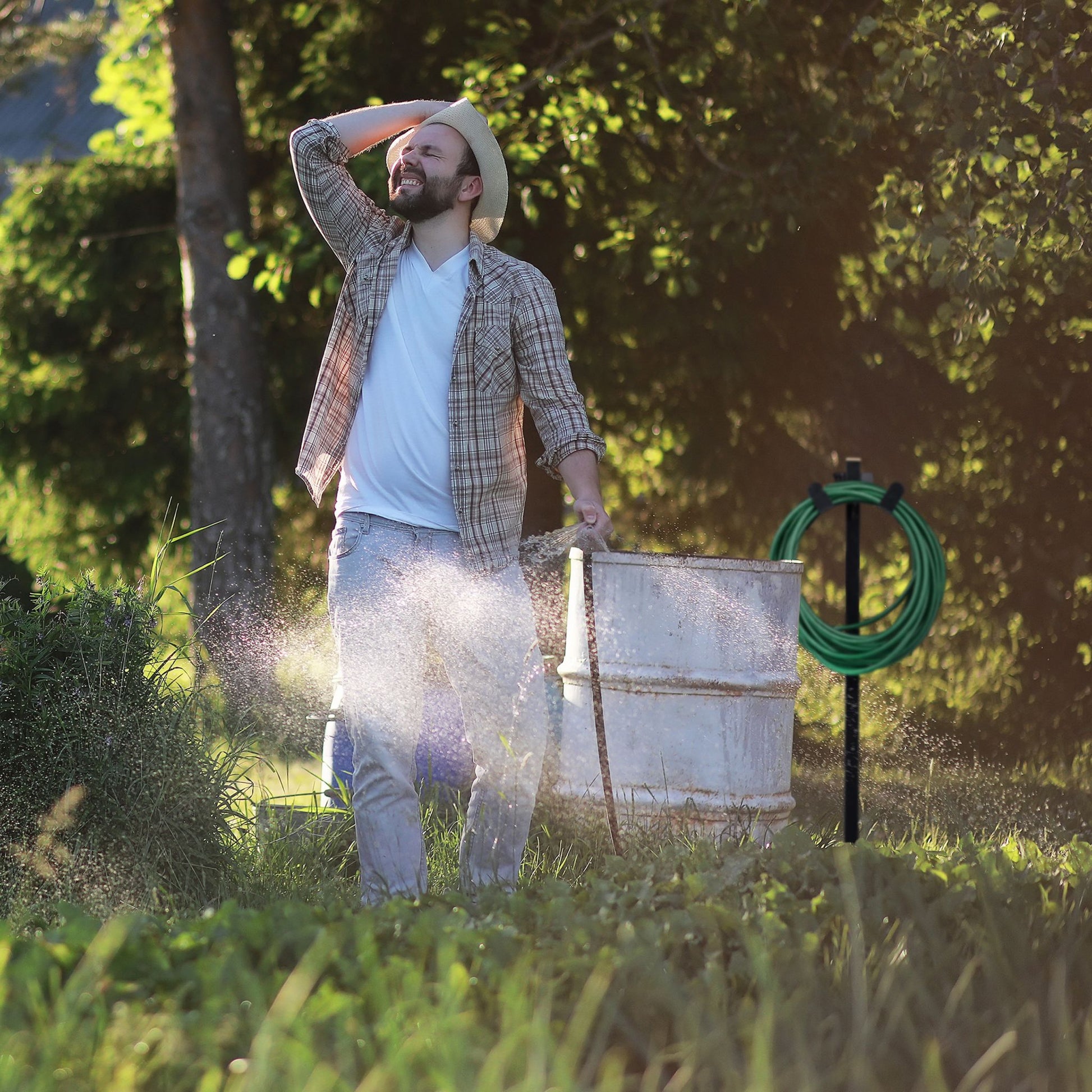 Stehender Schlauchhalter Schwarz von Relaxdays