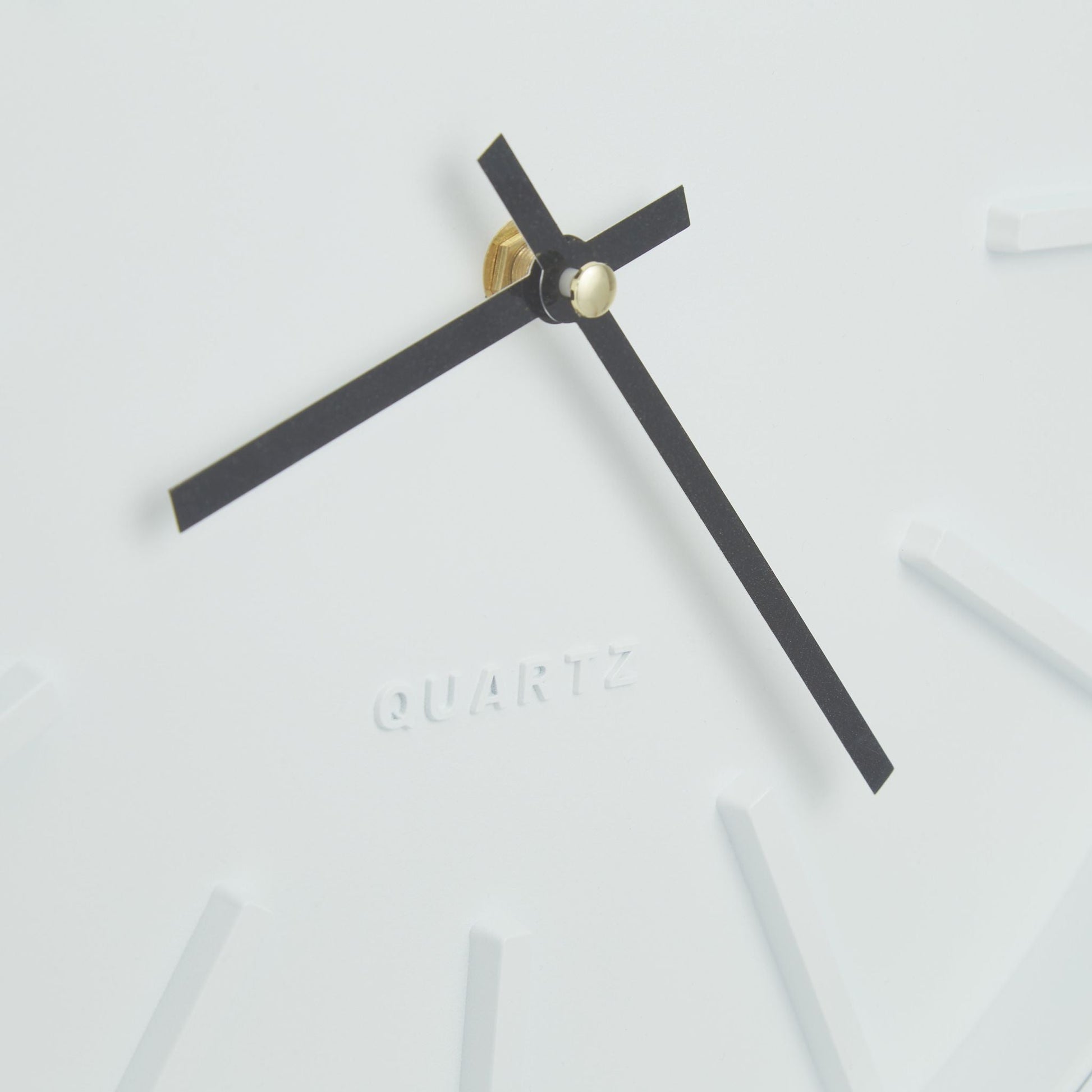 Wanduhr modern Weiss-Schwarz von Relaxdays