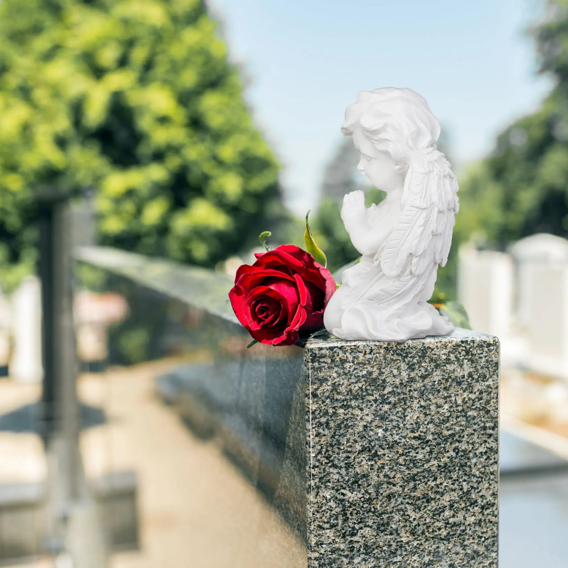 Grabengel betend Weiss von Relaxdays