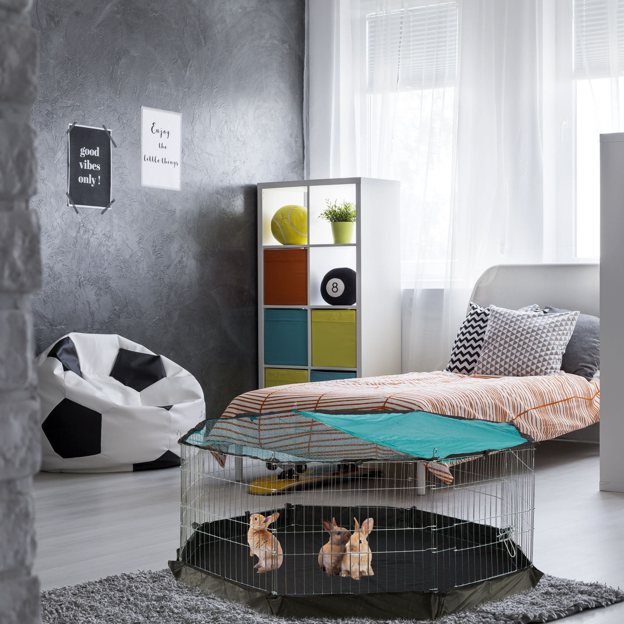 Freilaufgehege mit Abdeckung und Boden Schwarz-Silber-Türkis