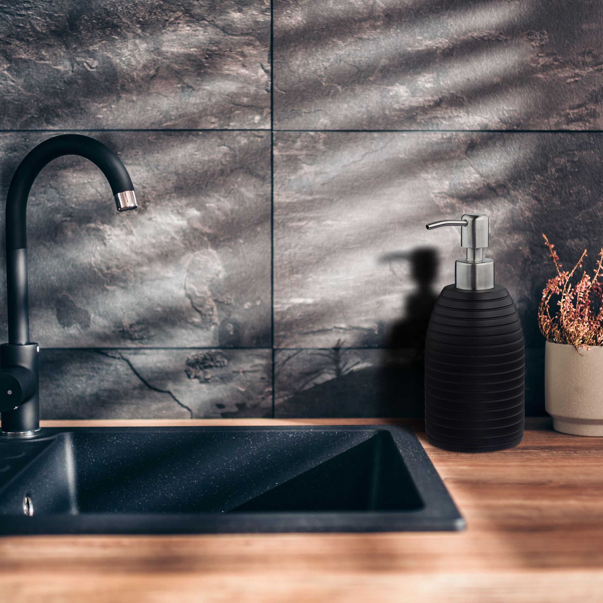 Seifenspender Edelstahlpumpe Rillen Beige-Silber