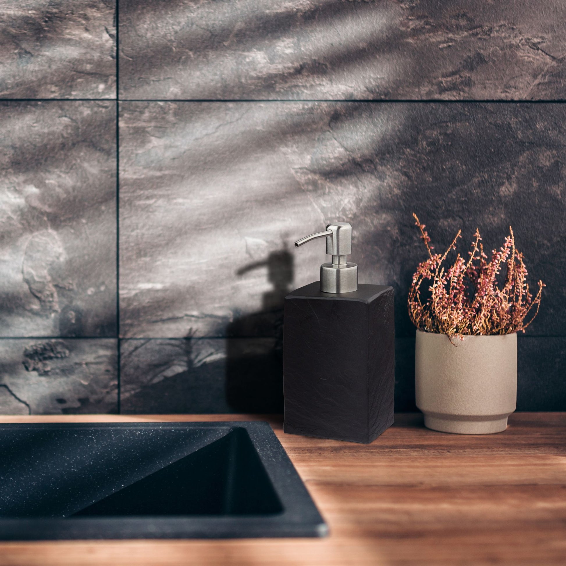 Seifenspender Steinoptik eckig Silber-Grau von Relaxdays