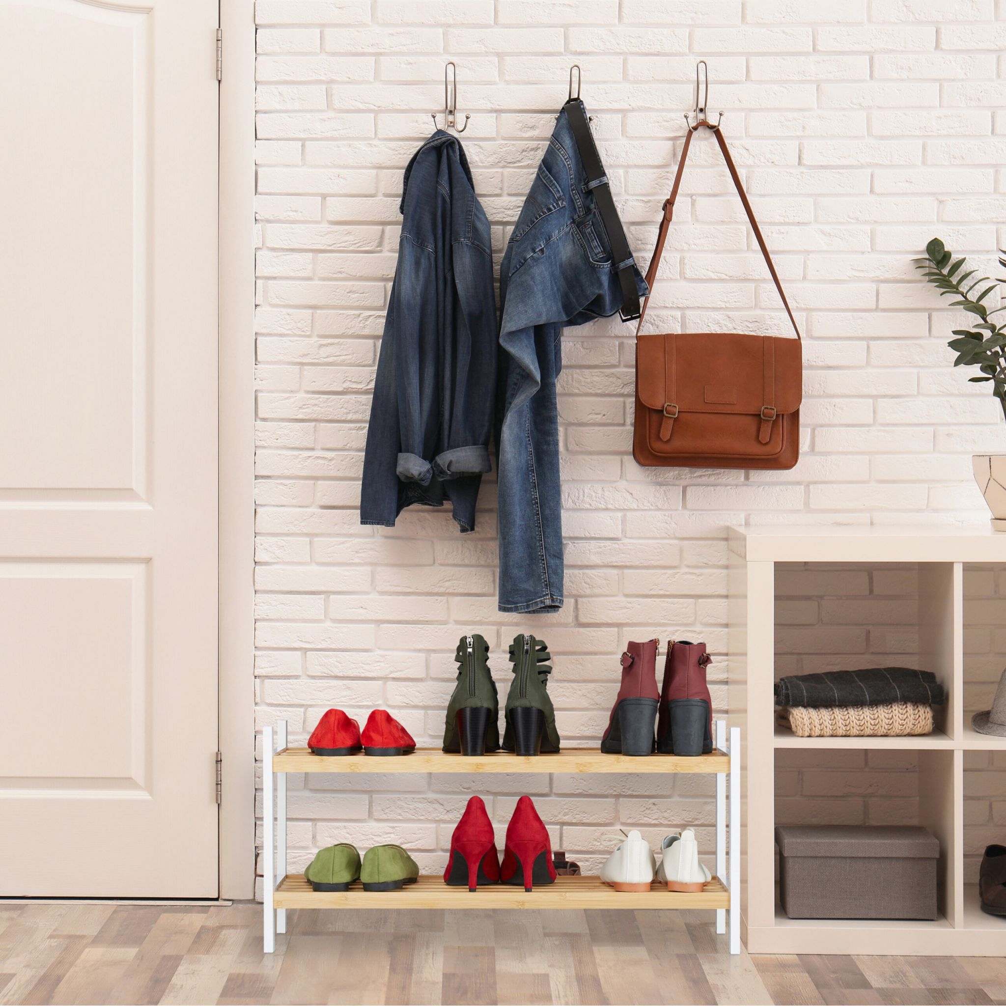 Schuhregal mit 2 Ebenen Weiss-Hellbraun von Relaxdays