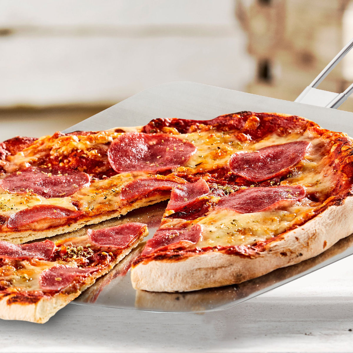 Pizzaschieber mit Holzgriff Braun-Silber von Relaxdays