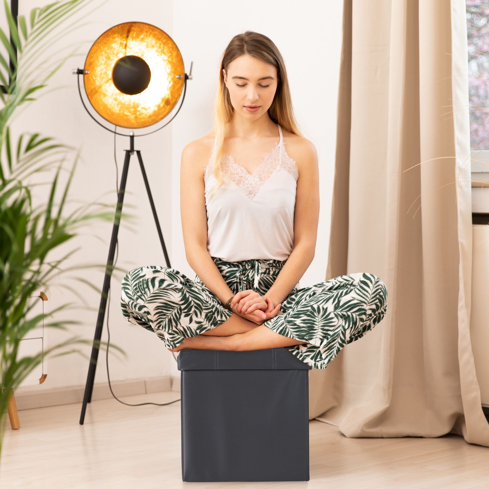 Kunstleder Sitzhocker mit Stauraum Schwarz von Relaxdays
