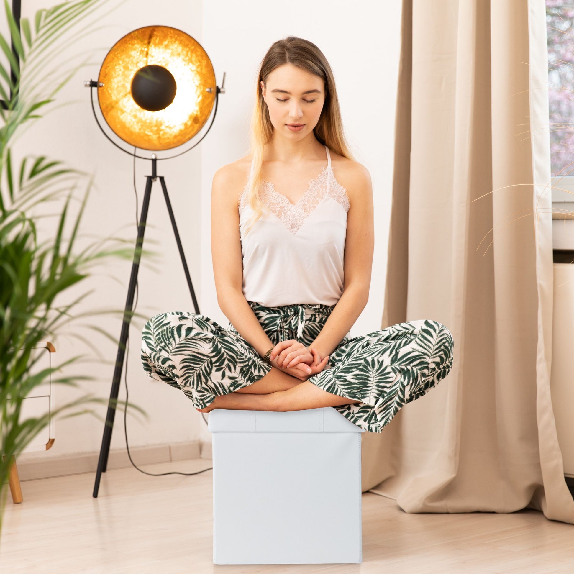 Kunstleder Sitzhocker mit Stauraum Weiss von Relaxdays