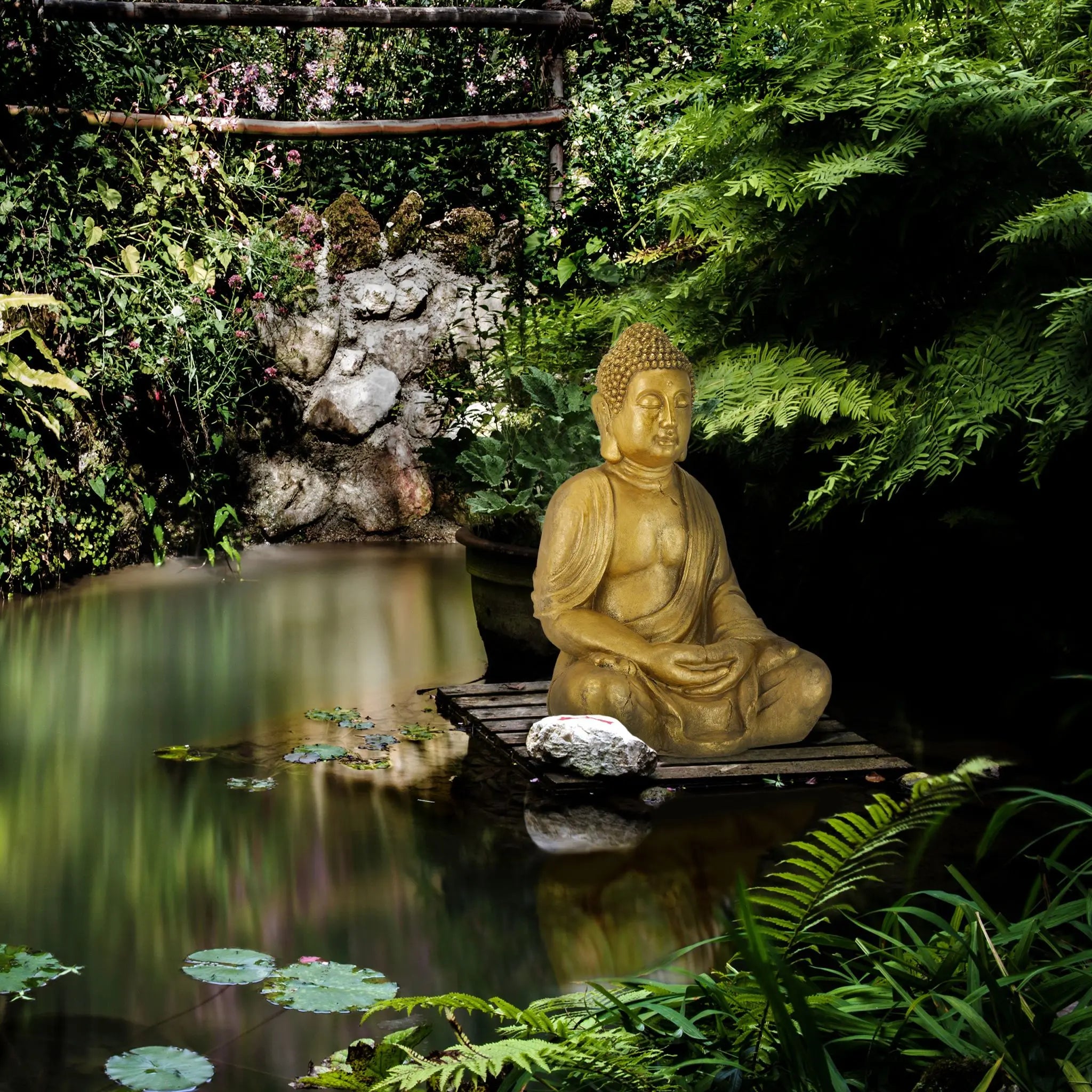 Grosse Buddha Figur Garten 70cm Gold von Relaxdays